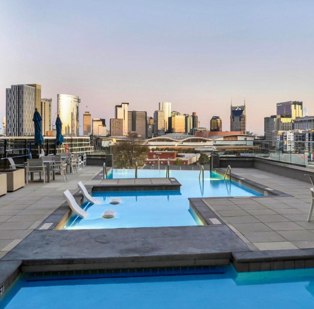 Spacious Ville With Great Amenities Free Garage Parking view 2