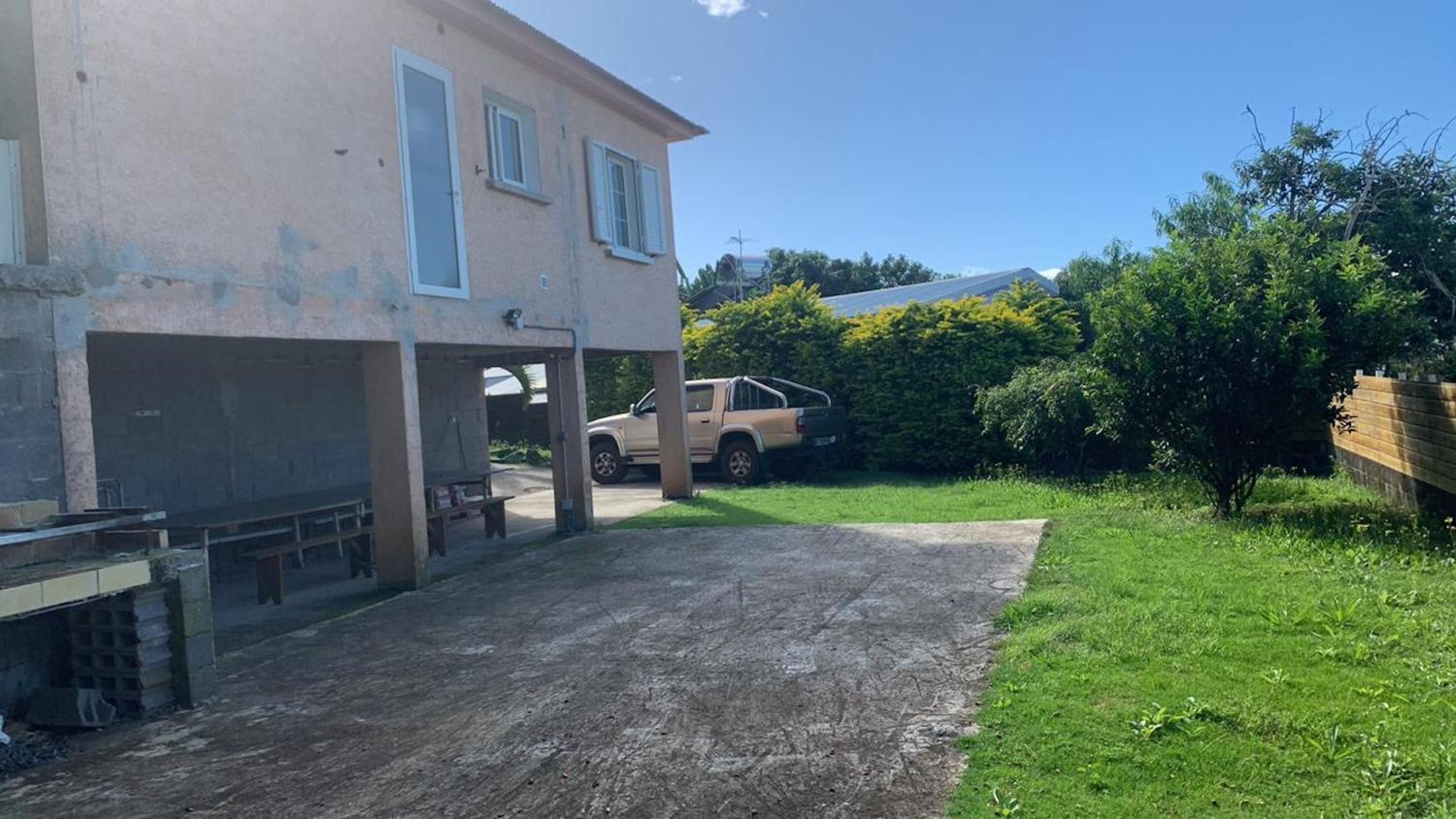 Villa conviviale a L'Etang Sale avec piscine privee