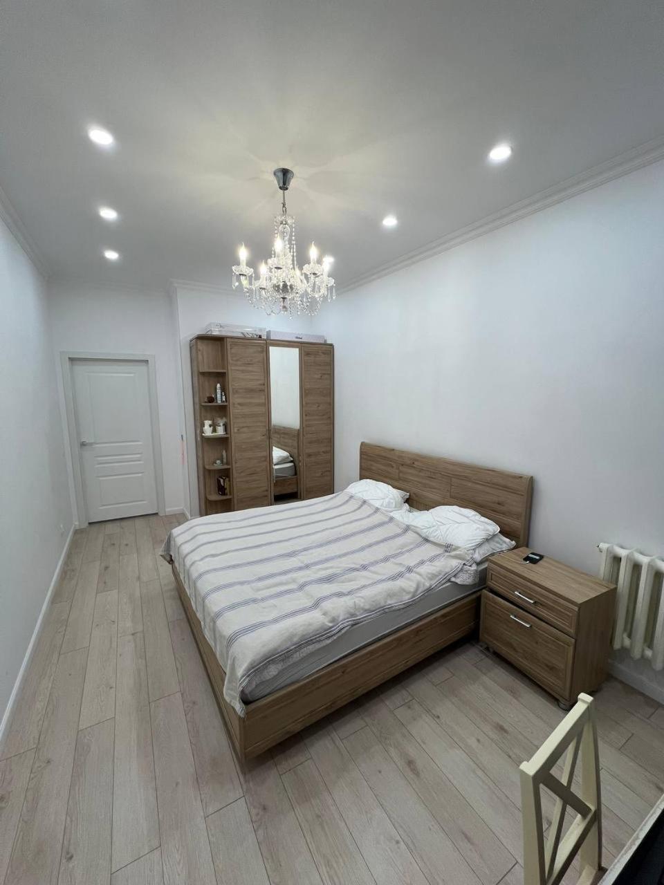 Excellent 2-room apartment near the city embankment