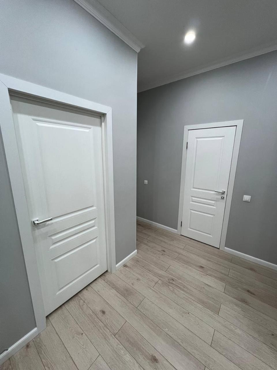 Excellent 2-room apartment near the city embankment