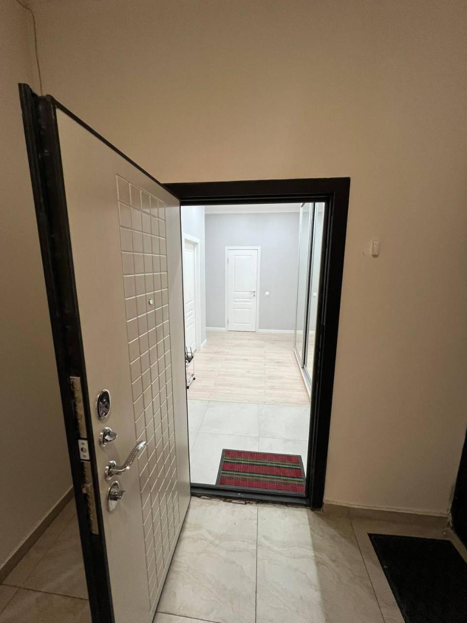 Excellent 2-room apartment near the city embankment