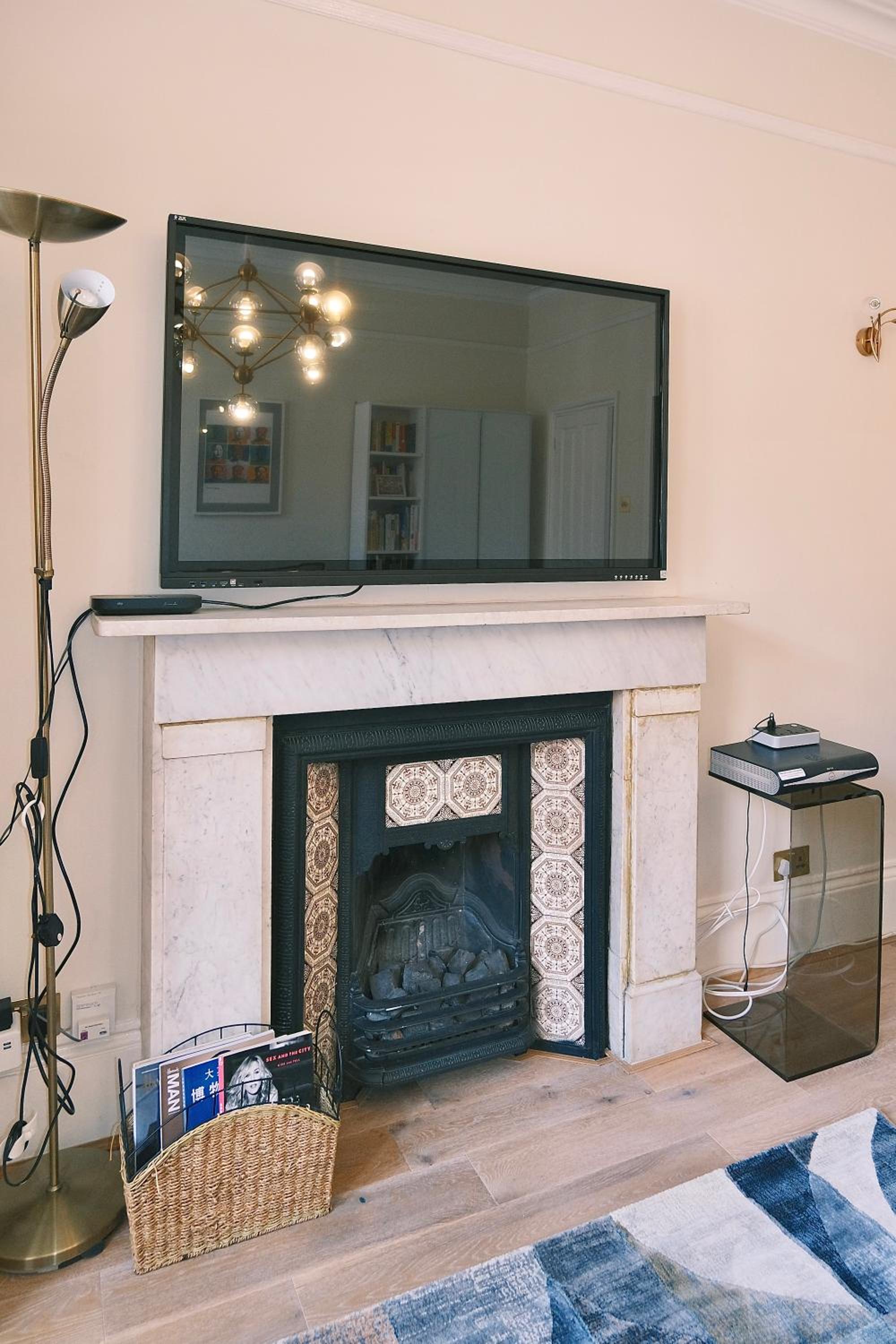 Kensington 1B1B with Sofa Double Bed Max 4 Guests