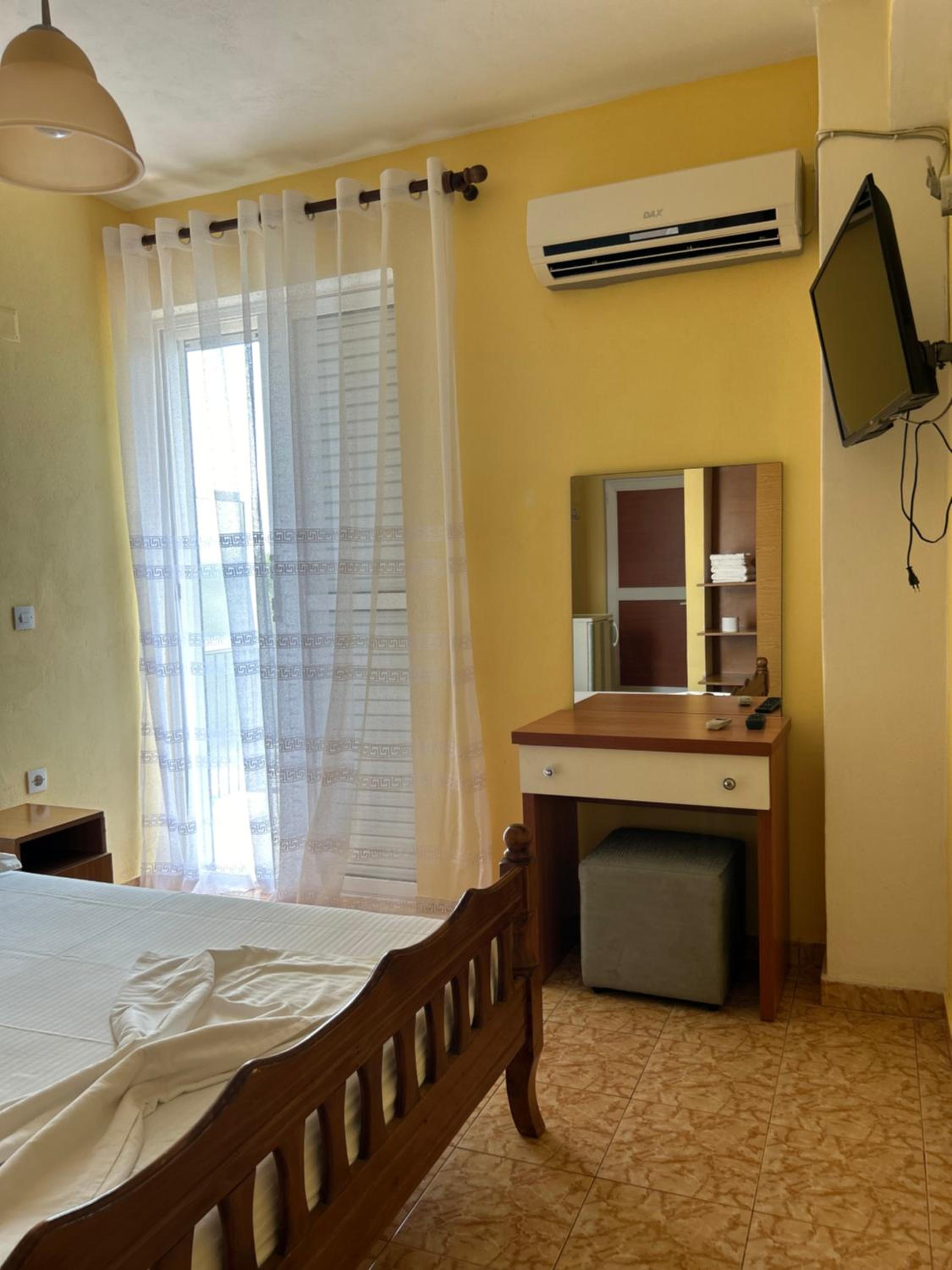Areti Rooms Hotel