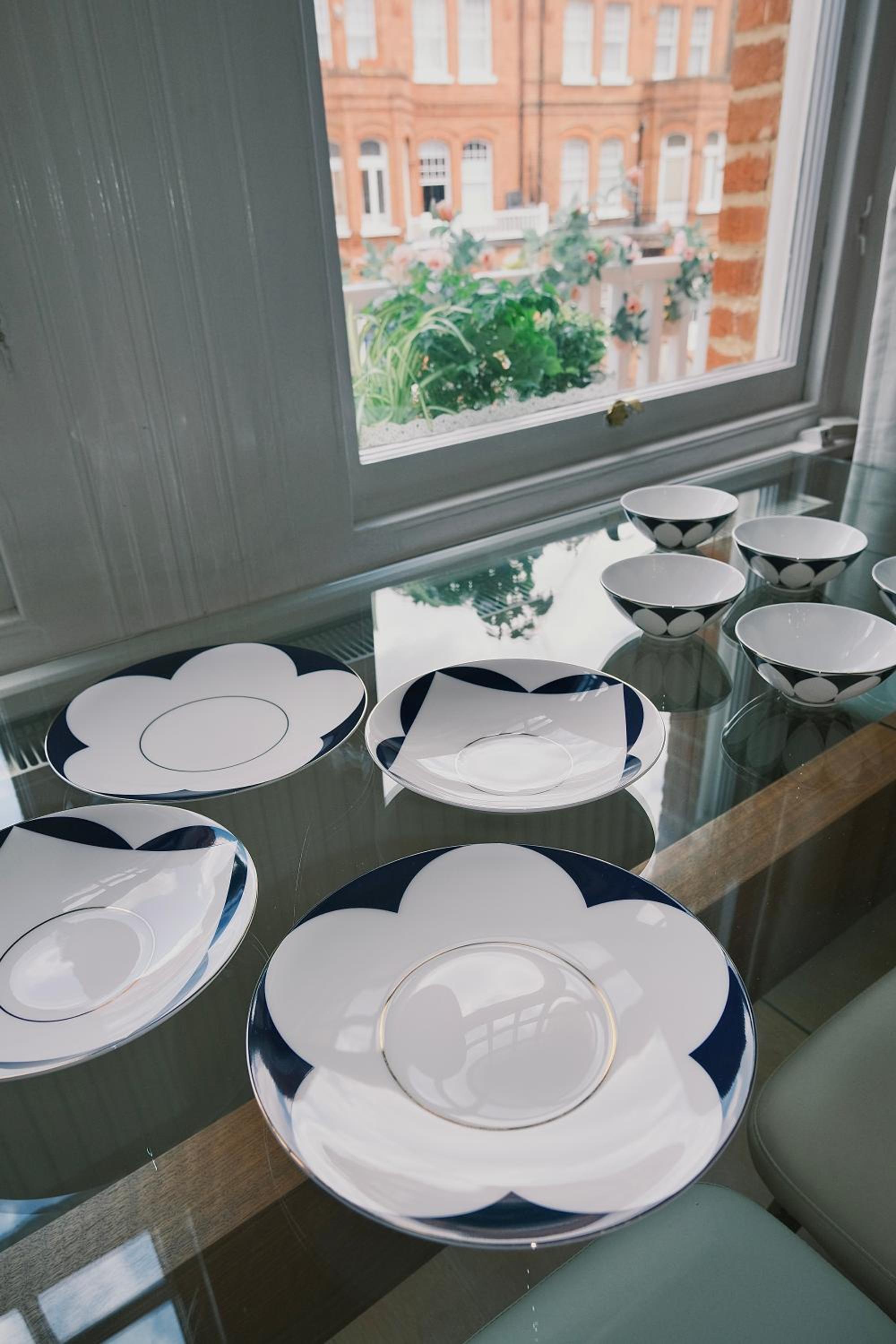 Kensington 1B1B with Sofa Double Bed Max 4 Guests