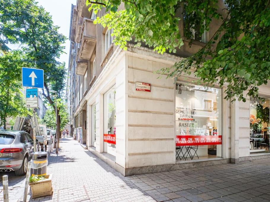 Cozy 1 bdrm, top center, Solunska near Vitoshka street
