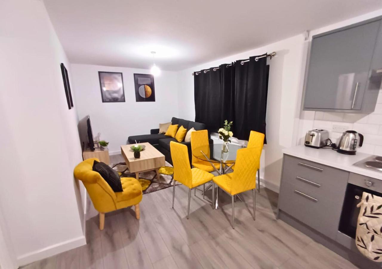 Cosy 4 Bedroom House in Seven Sisters Neath Port Talbot