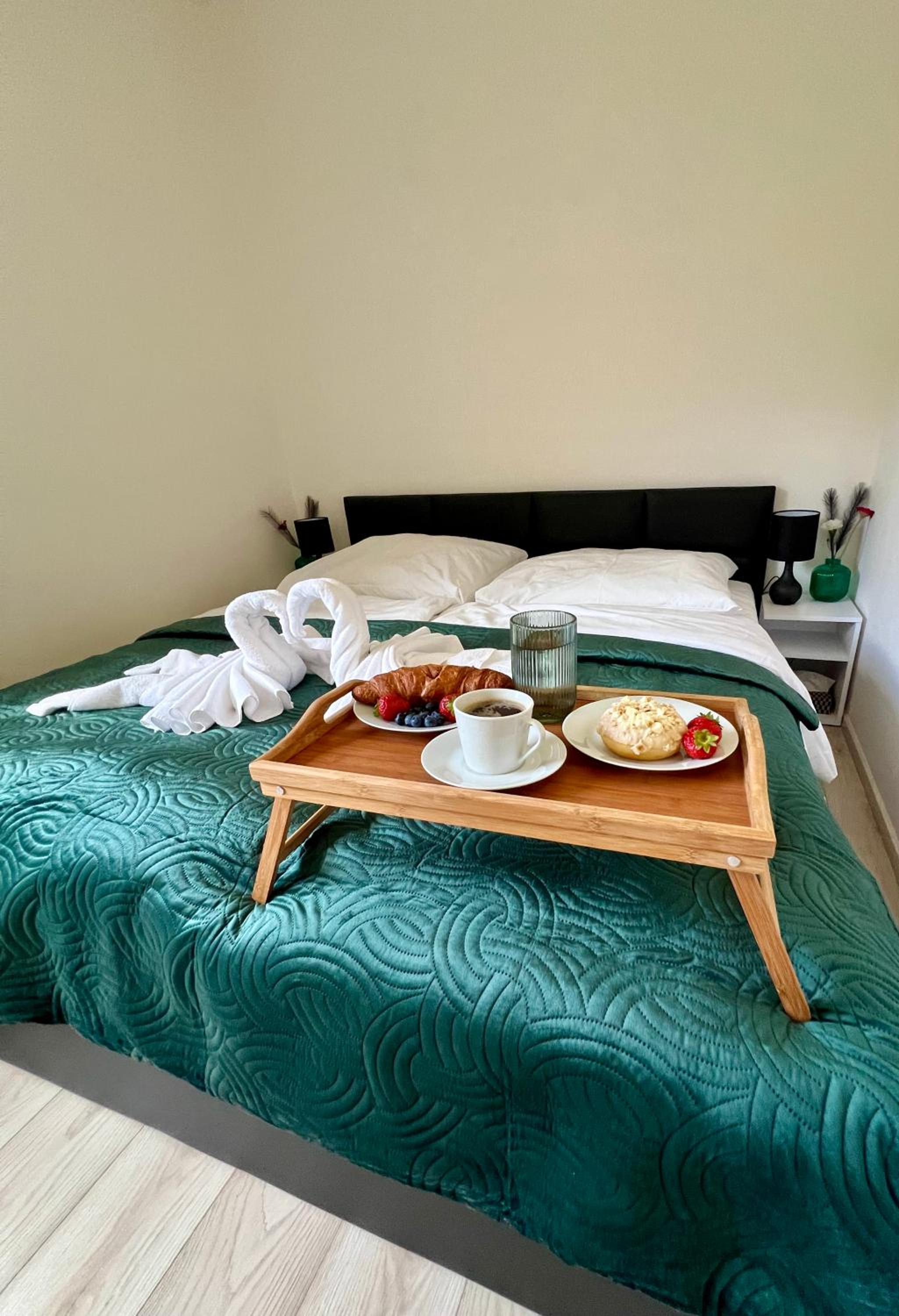 Forest retreat apartino - u lesa, parkování zdarma, Starlink 250 Mbs, terasa & grill, soukromé ohniště, nespresso, netflix