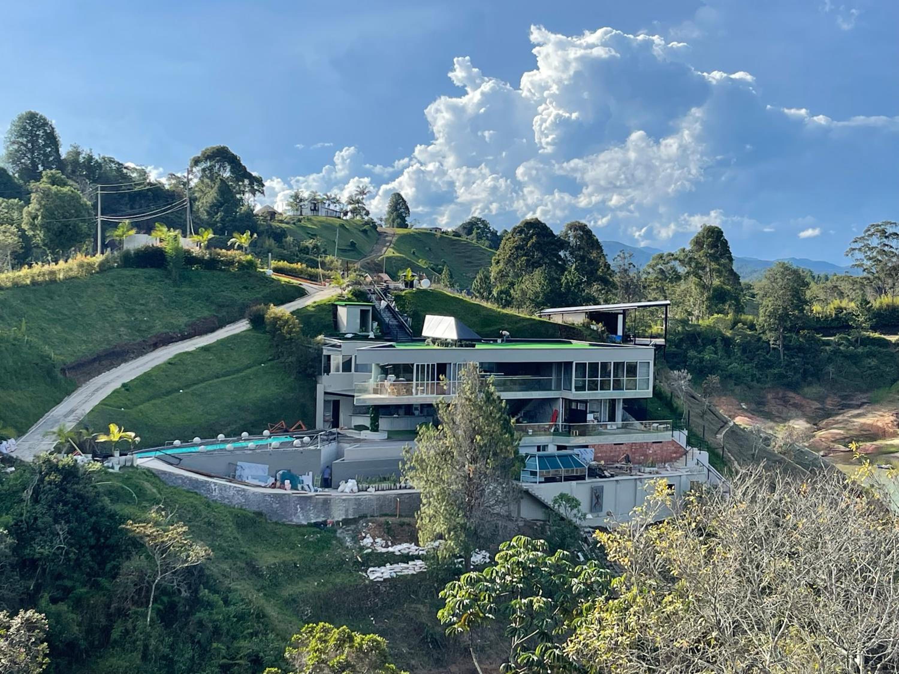 EleMYNT LifeStyle Hotel