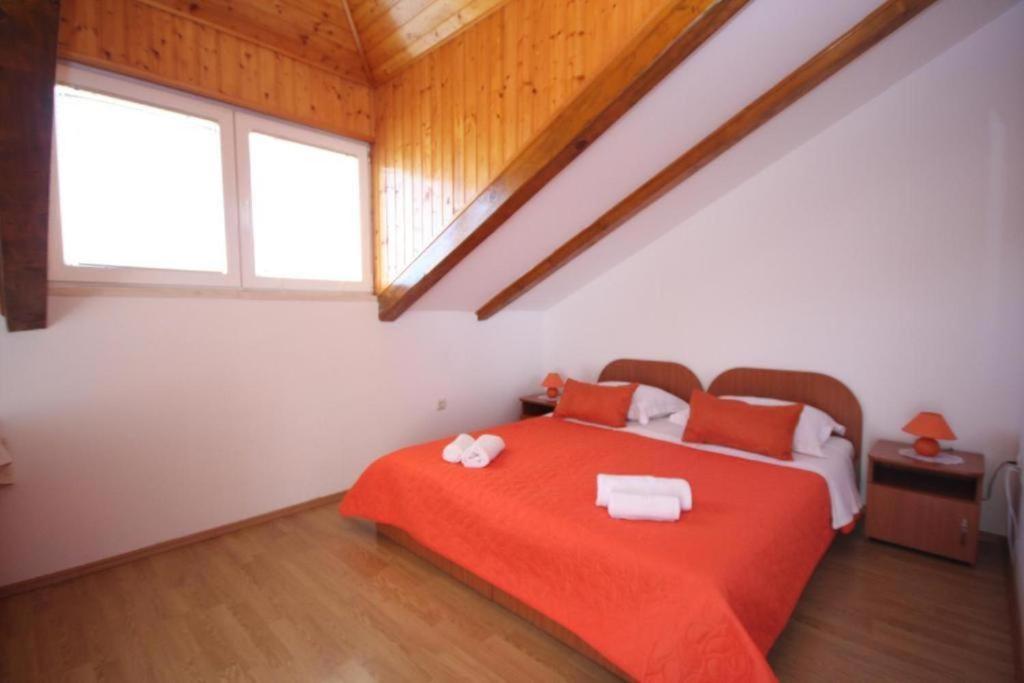 Apartments & Rooms Čakelić