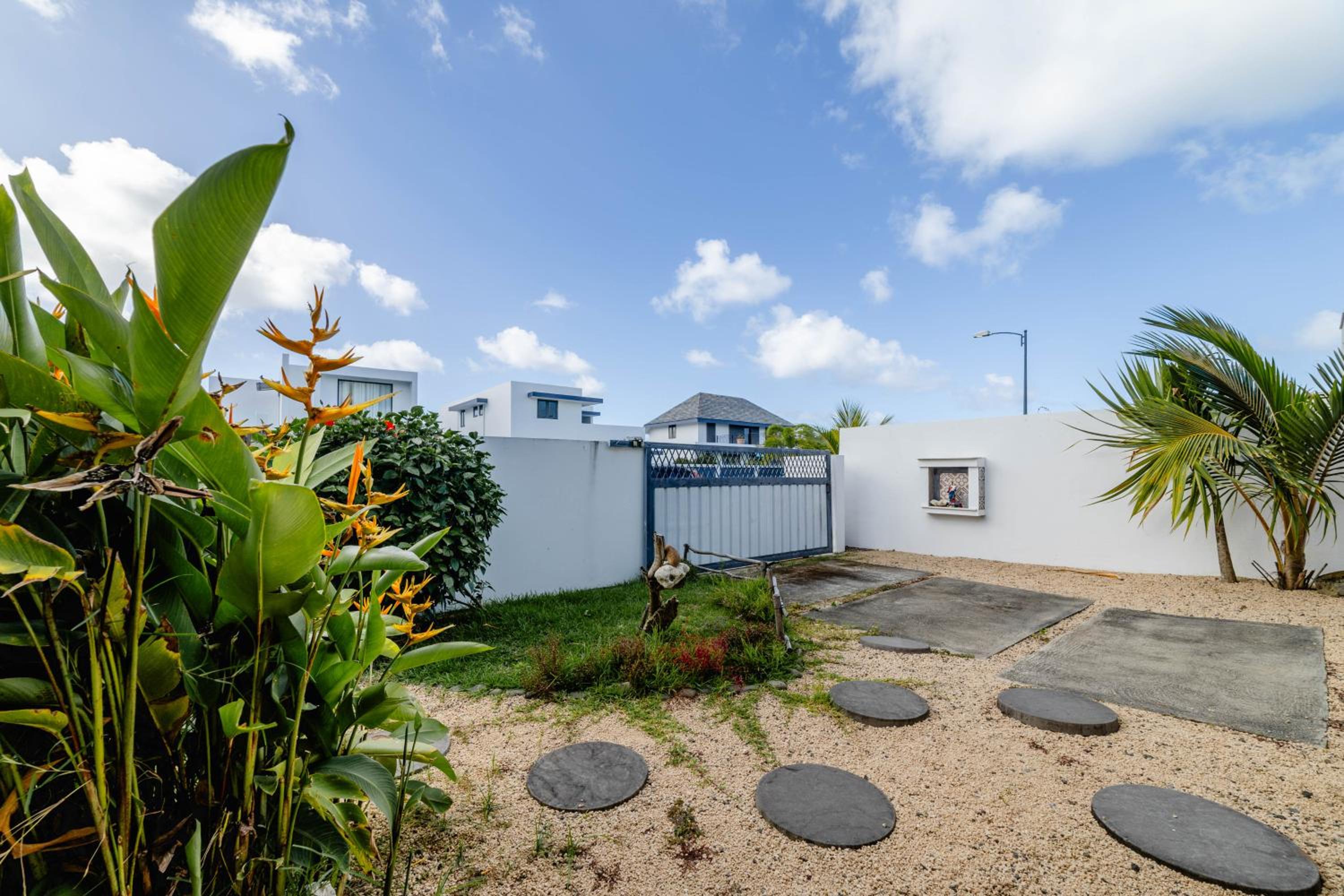 Balnea Villa Sixty-Nine view 2