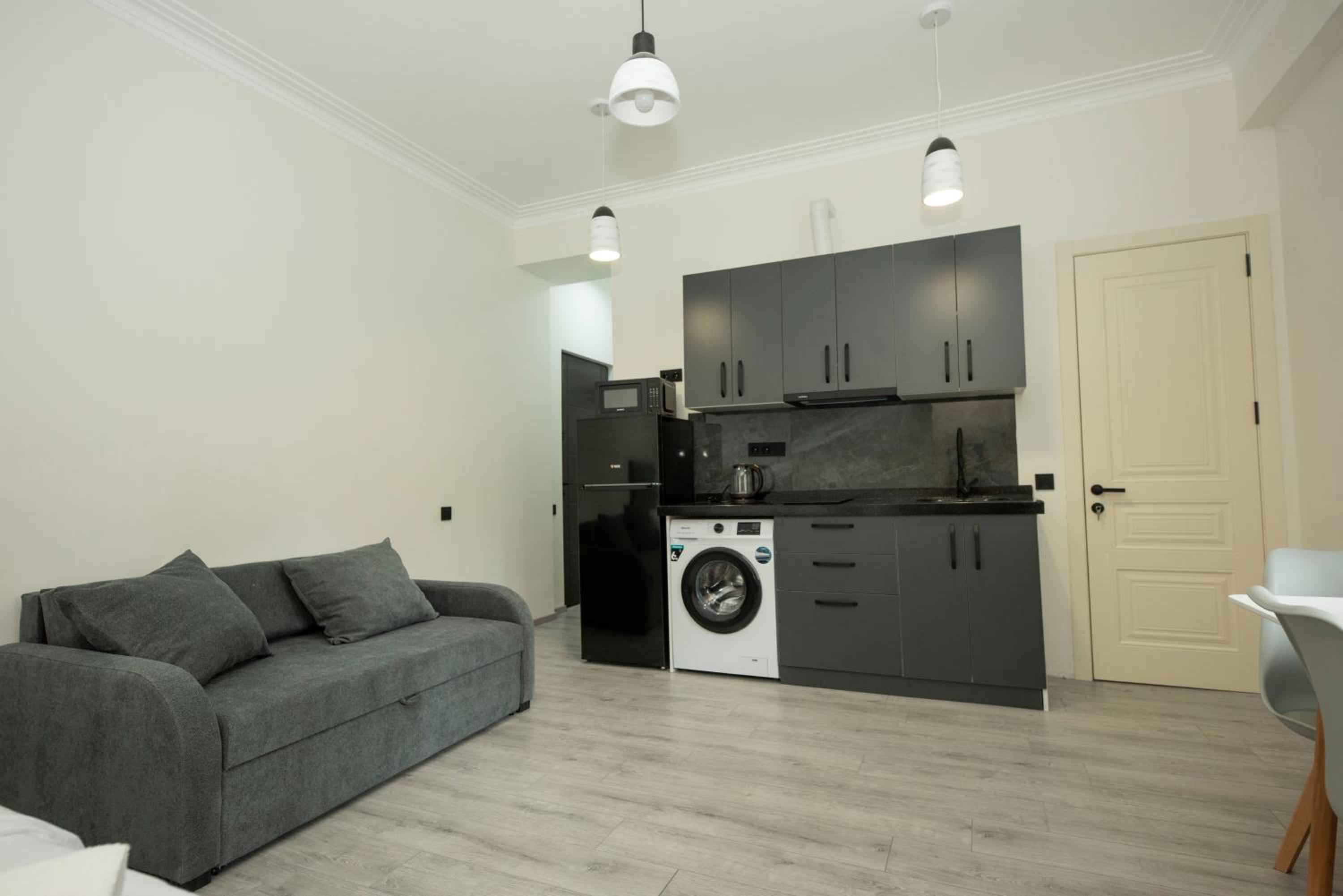 Avilion Apartments Tash 10 3 view 4