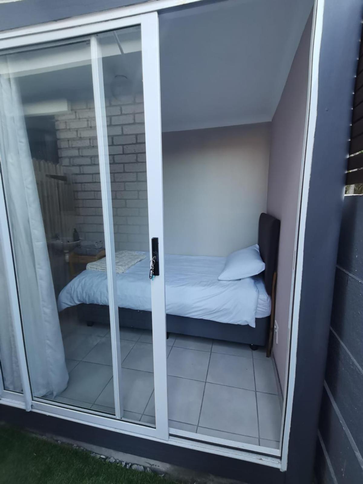 Cozy Business overnighter view 2