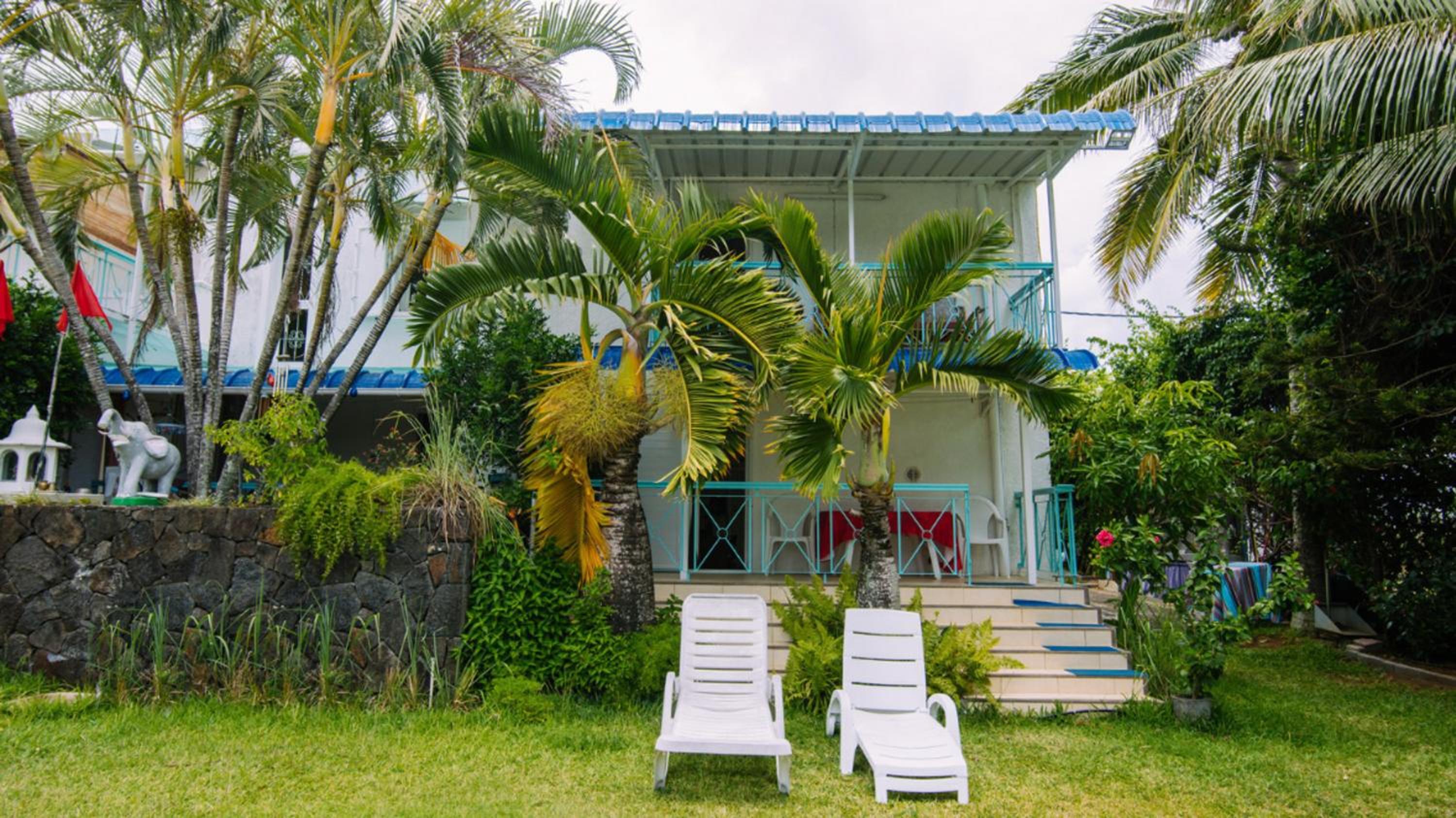 Spacious villa with sea view in Trou D'Eau Douce photo 4