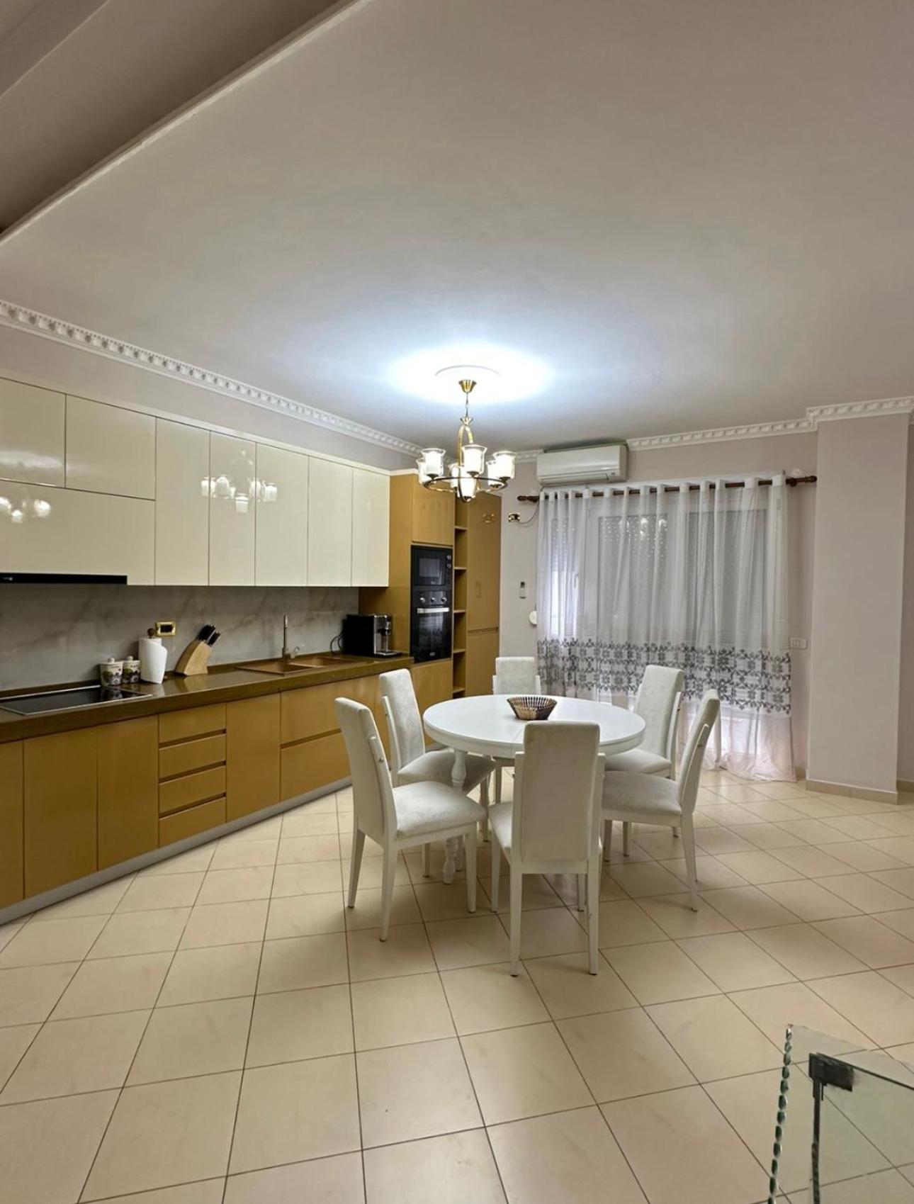 Aba 's Apartament city 2