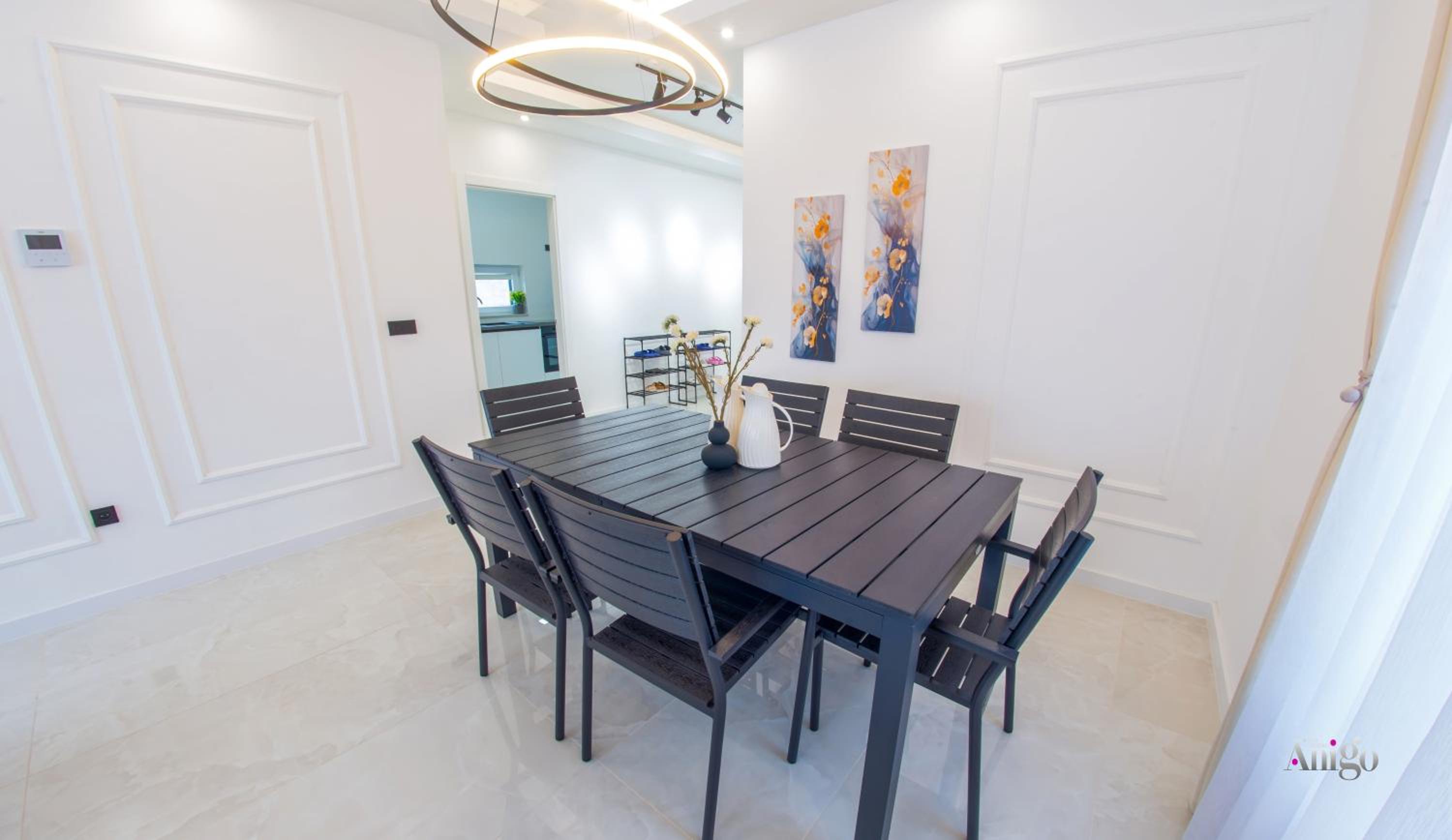 Royal Terrace Apartments