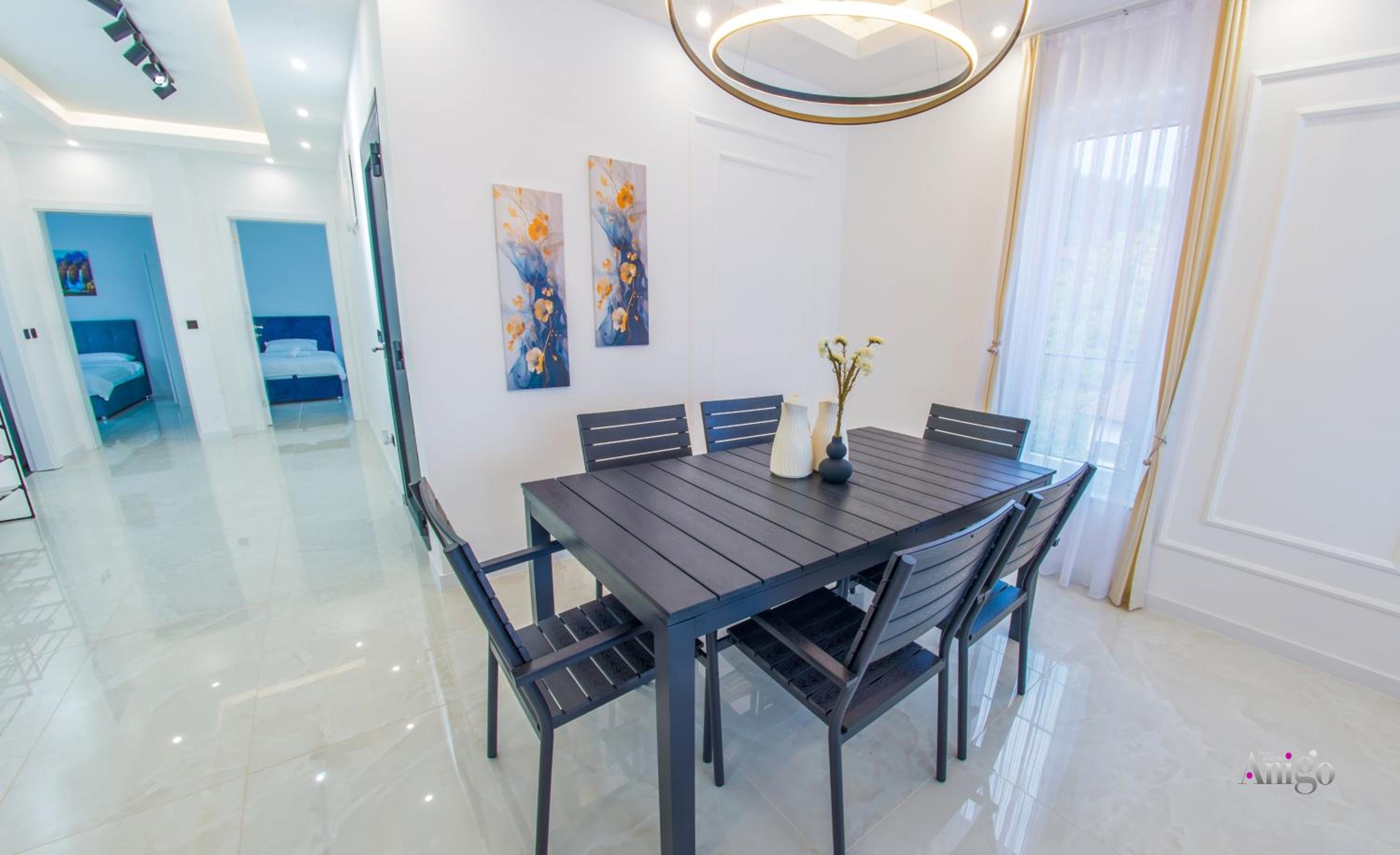 Royal Terrace Apartments
