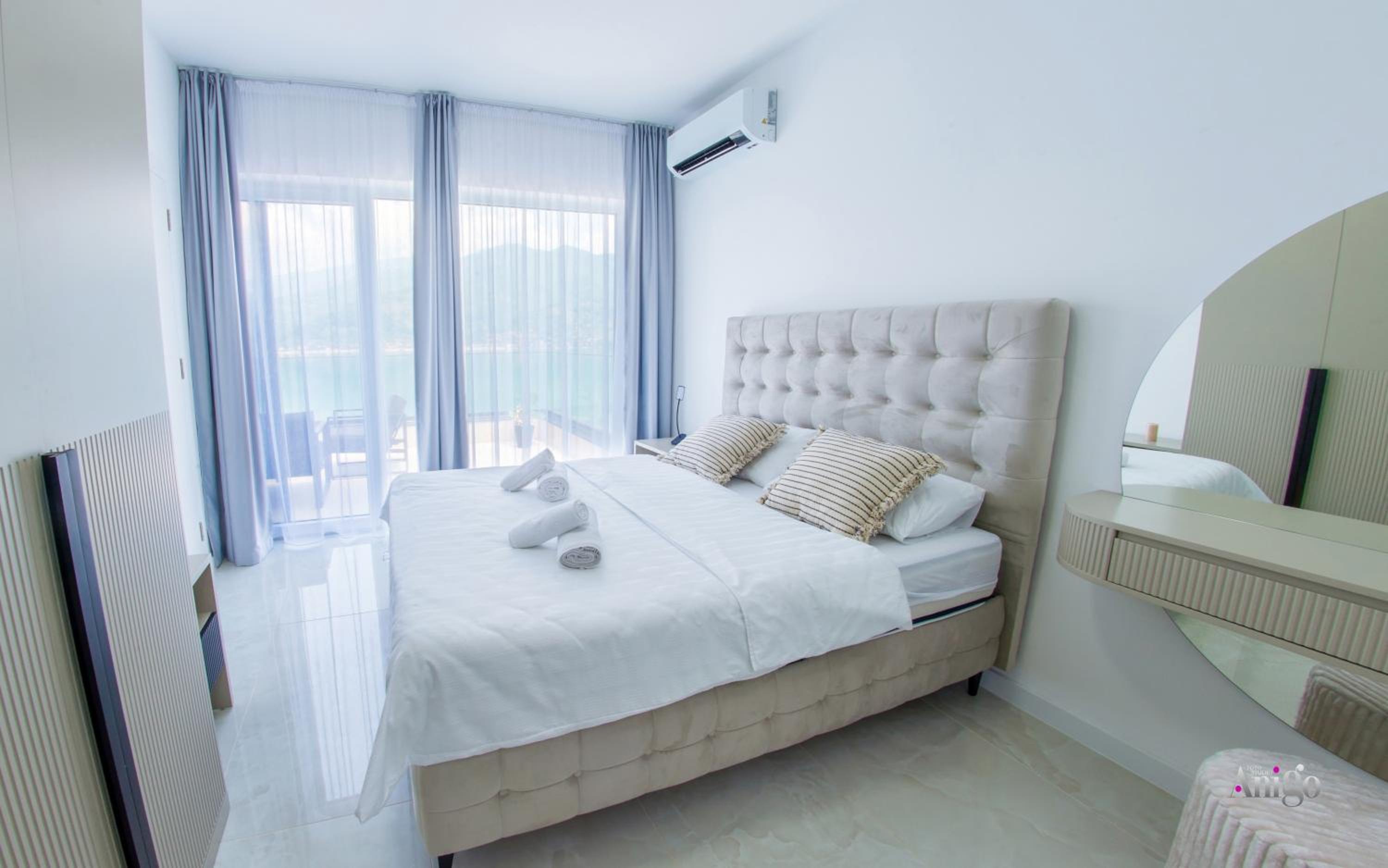 Royal Terrace Apartments