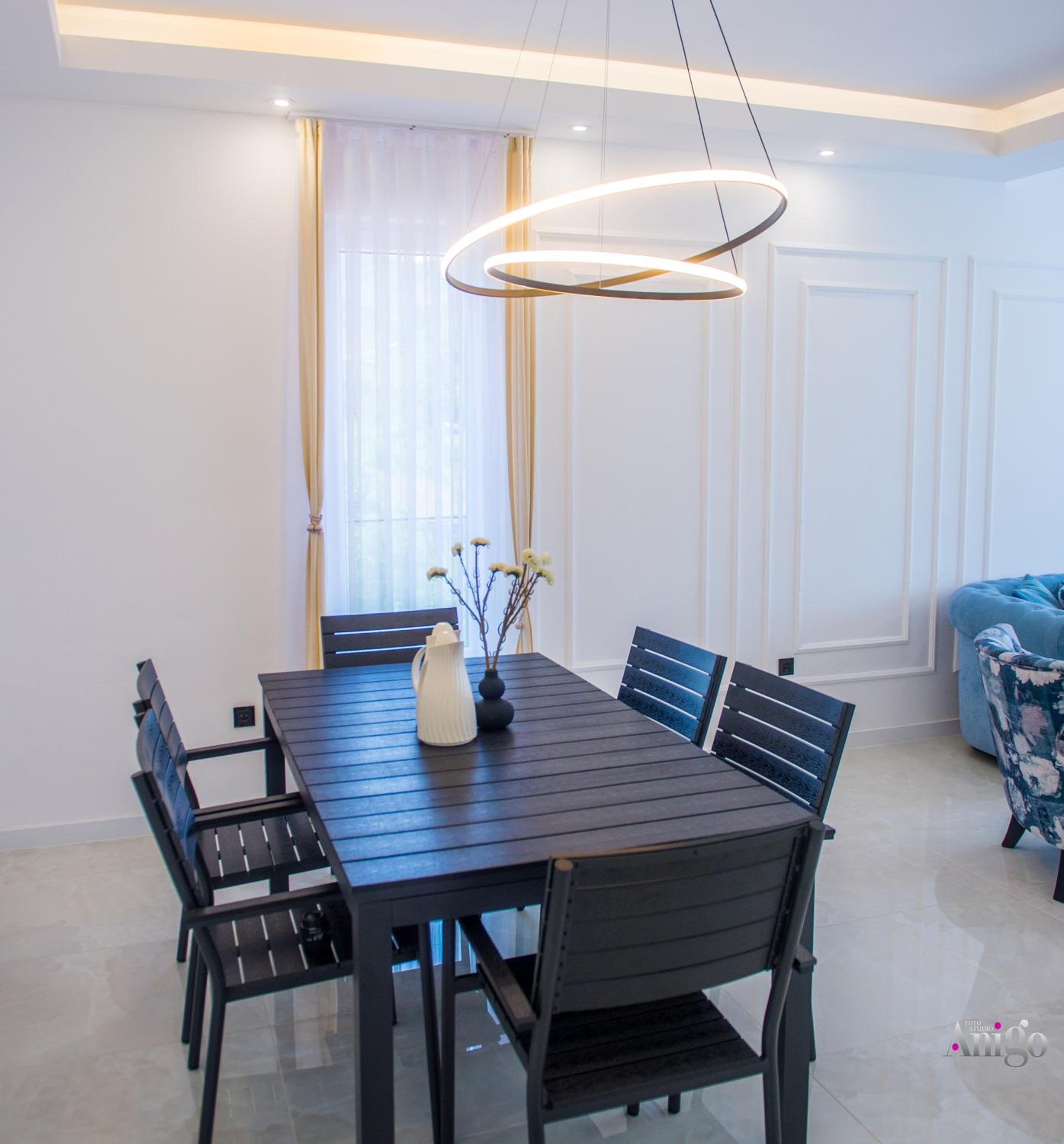 Royal Terrace Apartments