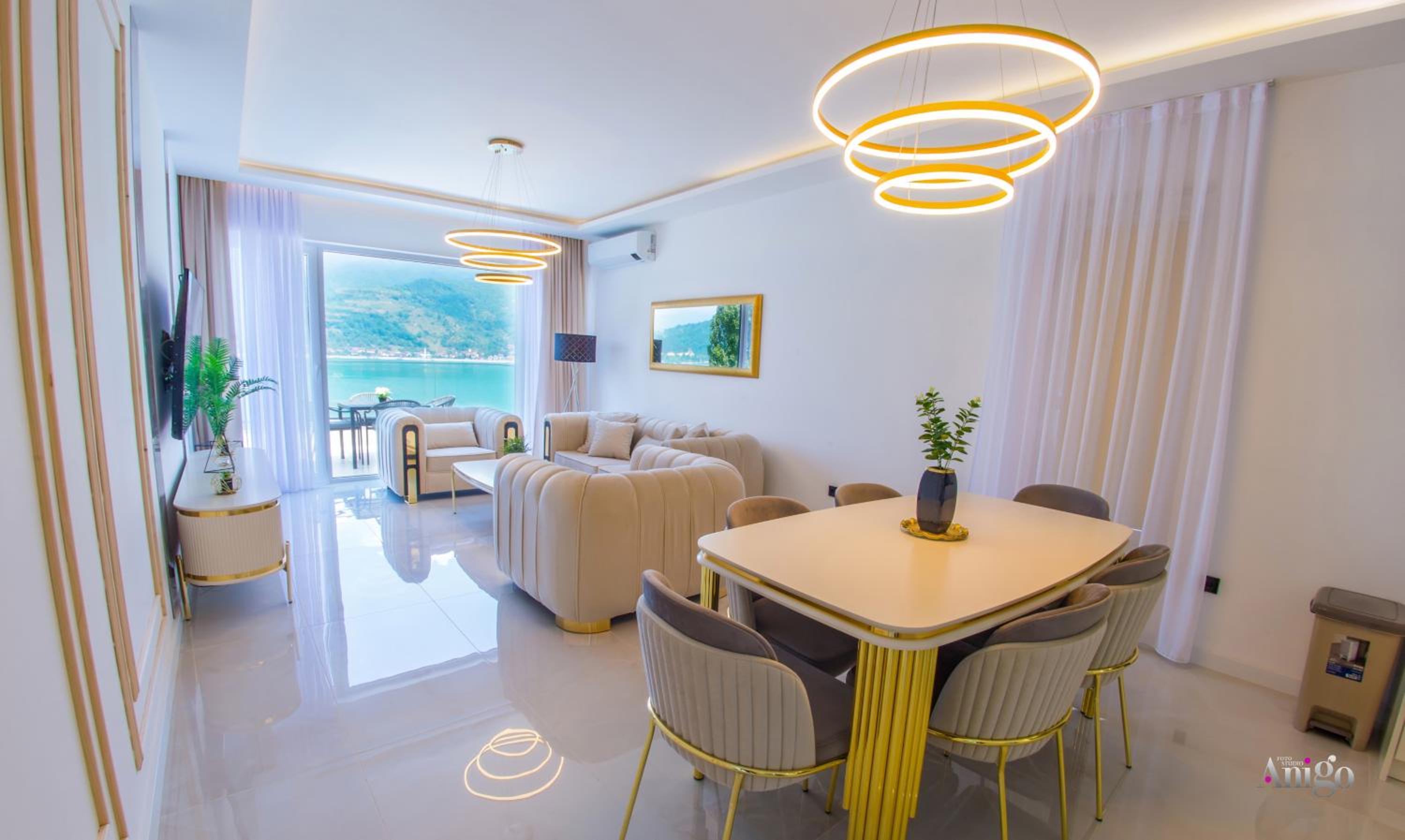 Royal Terrace Apartments