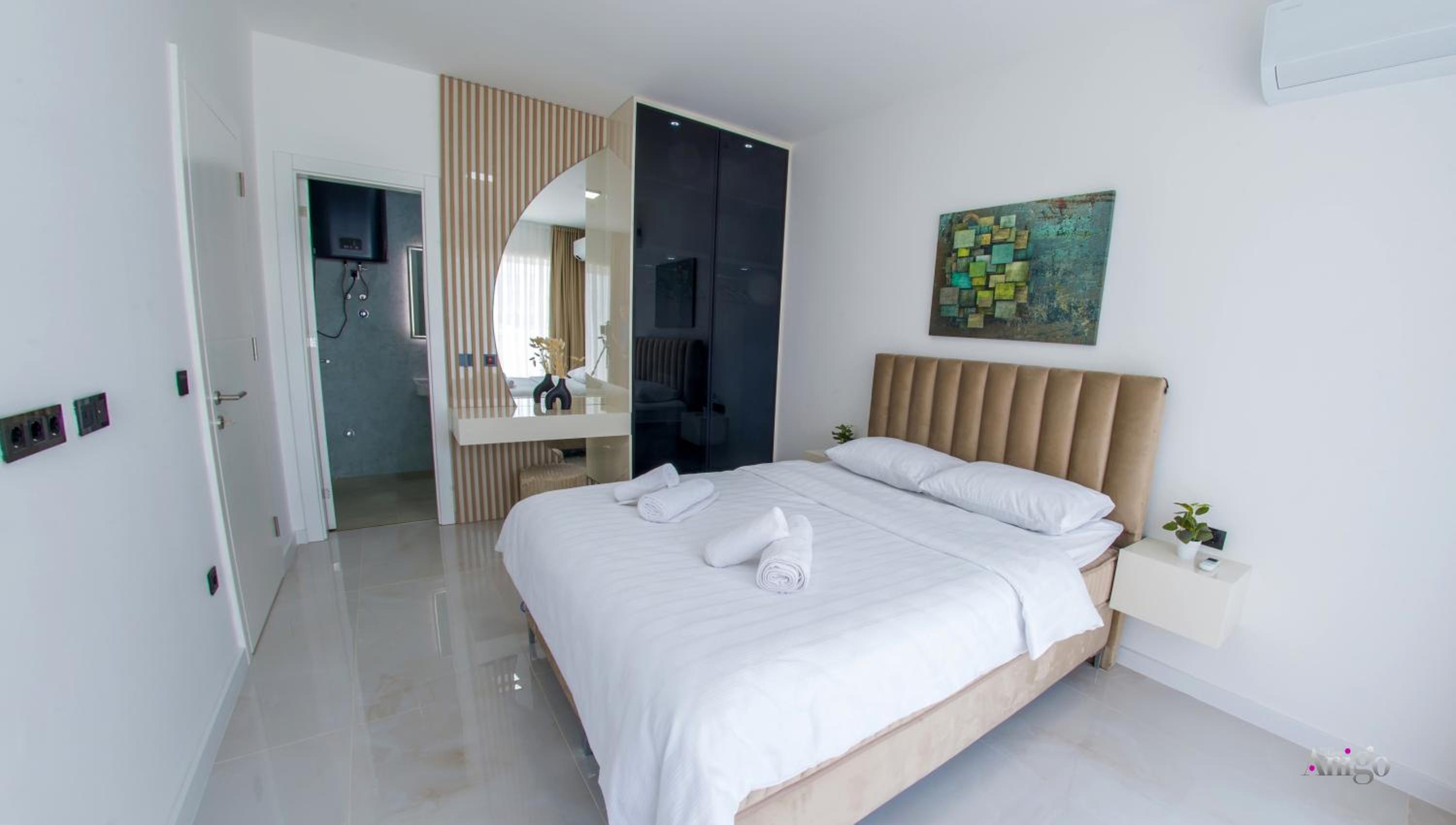 Royal Terrace Apartments