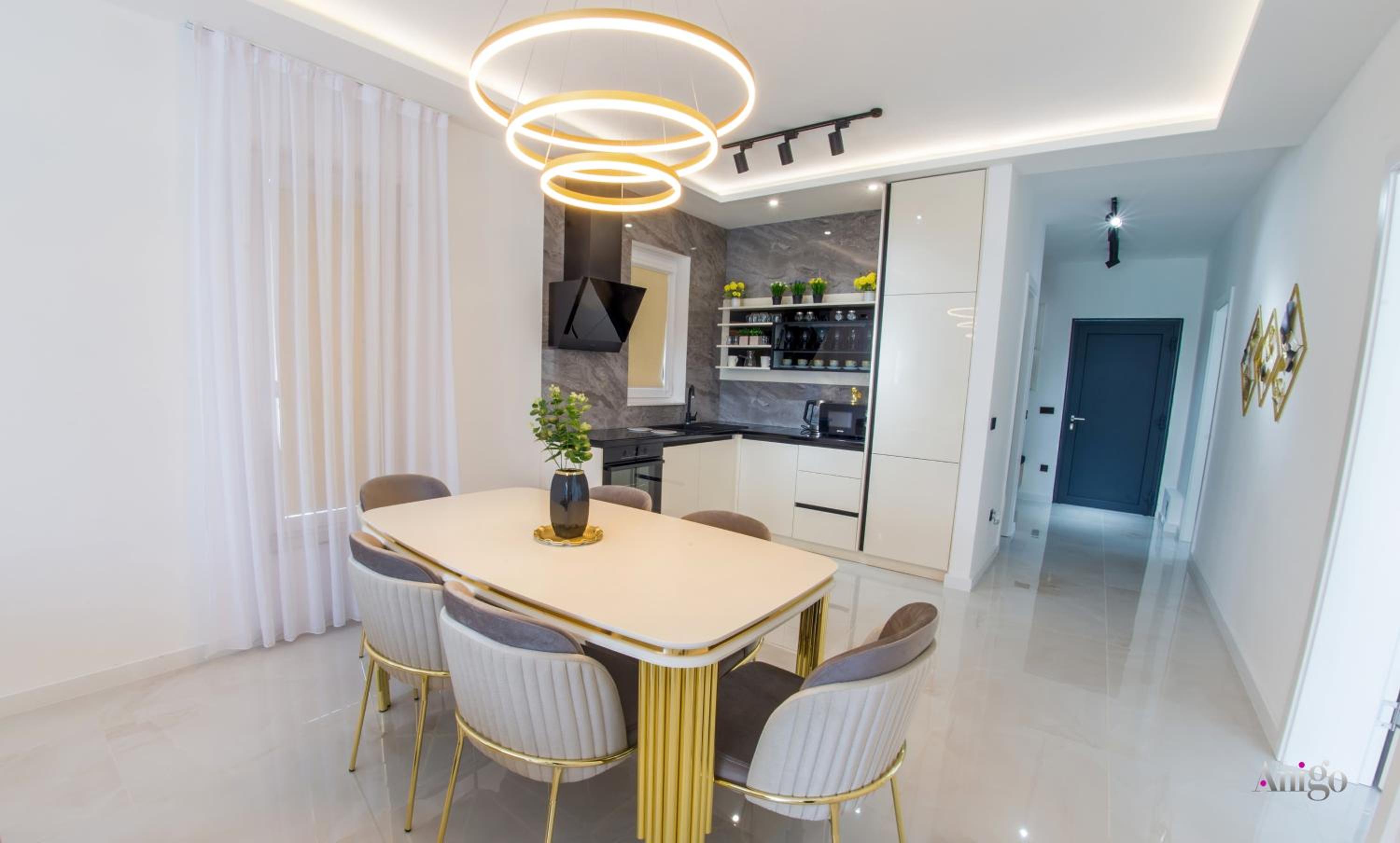 Royal Terrace Apartments