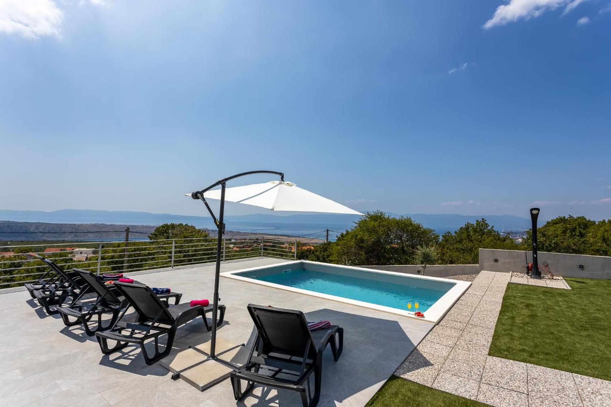 Luxury villa with private pool near Island Krk