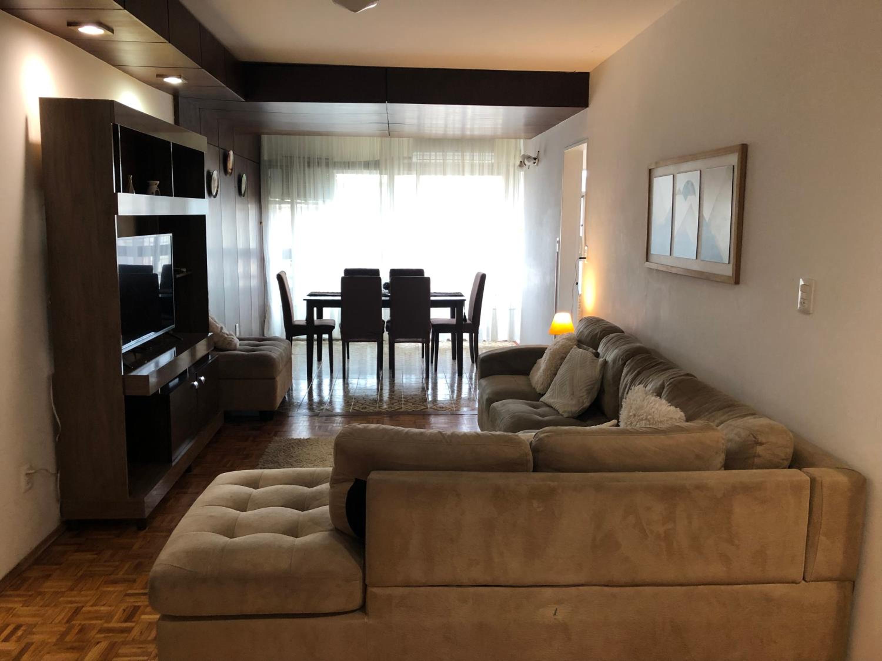 PUNTA CARRETAS Cómodo Apartamento Frente al Mar Playa Pocitos view 5