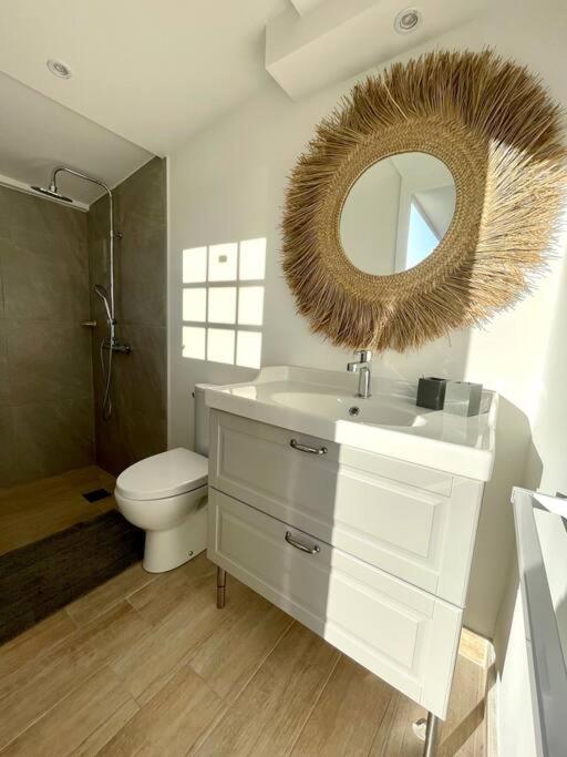 Côté Mer Wonderfull 2 bedrooms beachfront Nettle bay Beach Club view 2