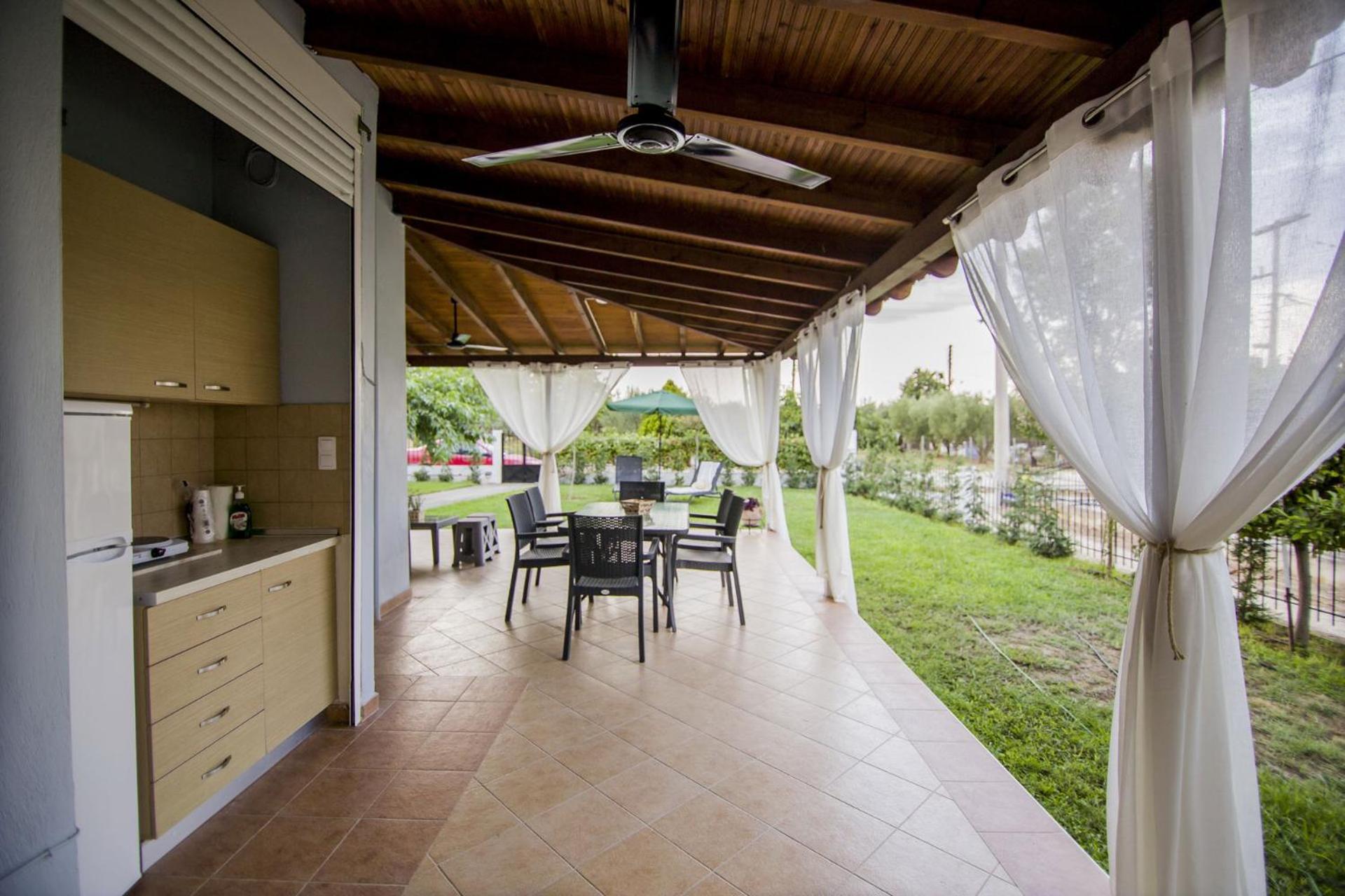 Villa Avra