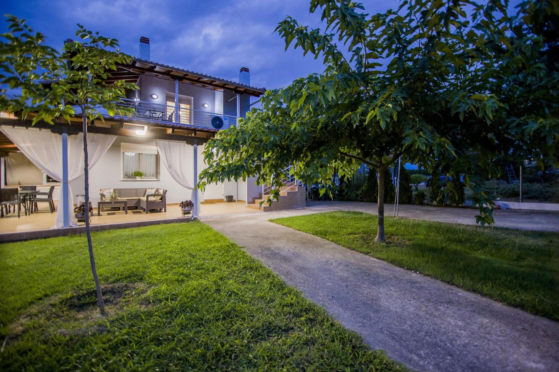 Villa Avra