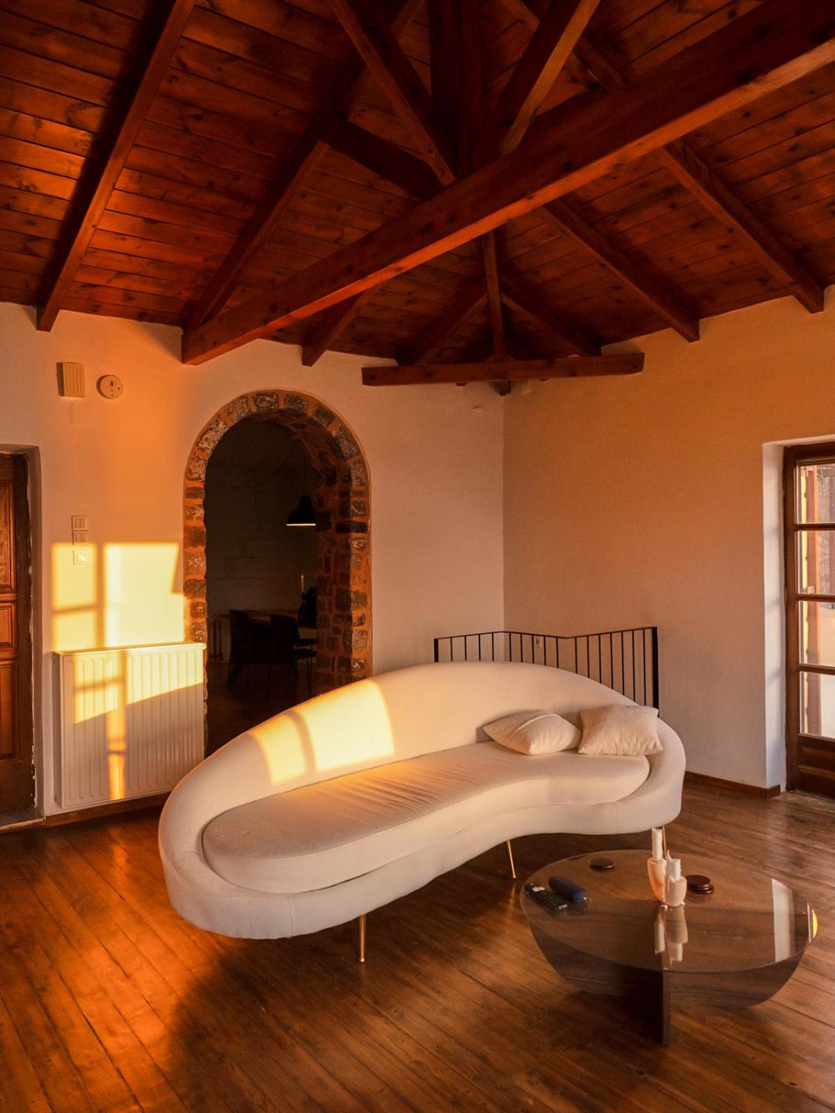 Villa Oraia Verga Kalamata view 5
