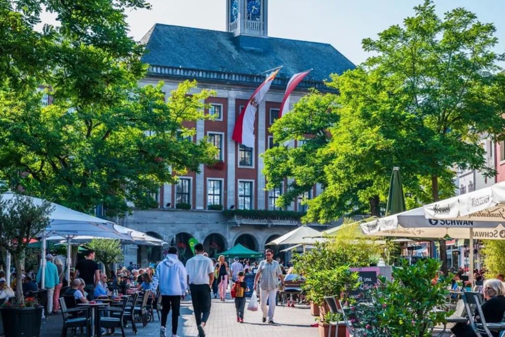 1 OG Direkt an der LAGA 2026 - Moderne Stadtwohnung am Neusser Markt!