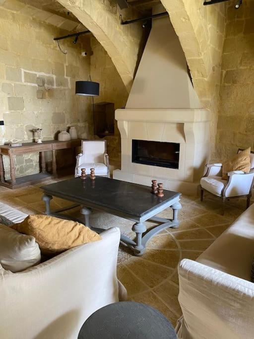 Traditional farmhouse with spectacular sea views