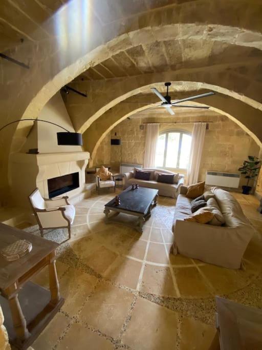 Traditional farmhouse with spectacular sea views