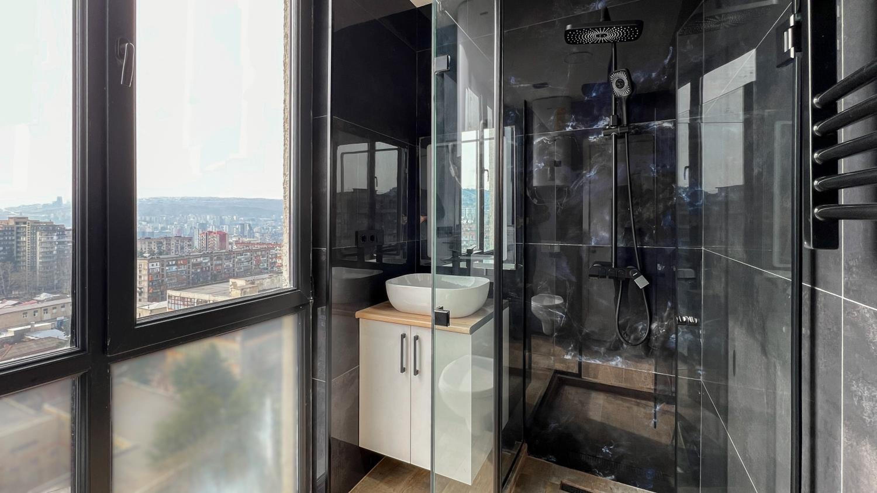 Avilion Apartments Gur 62 2 view 3