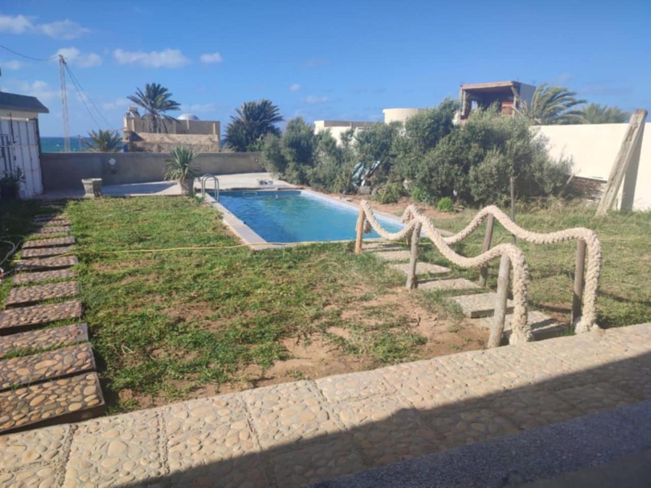 VILLA SOUNINE RAFRAF avec piscine view 2