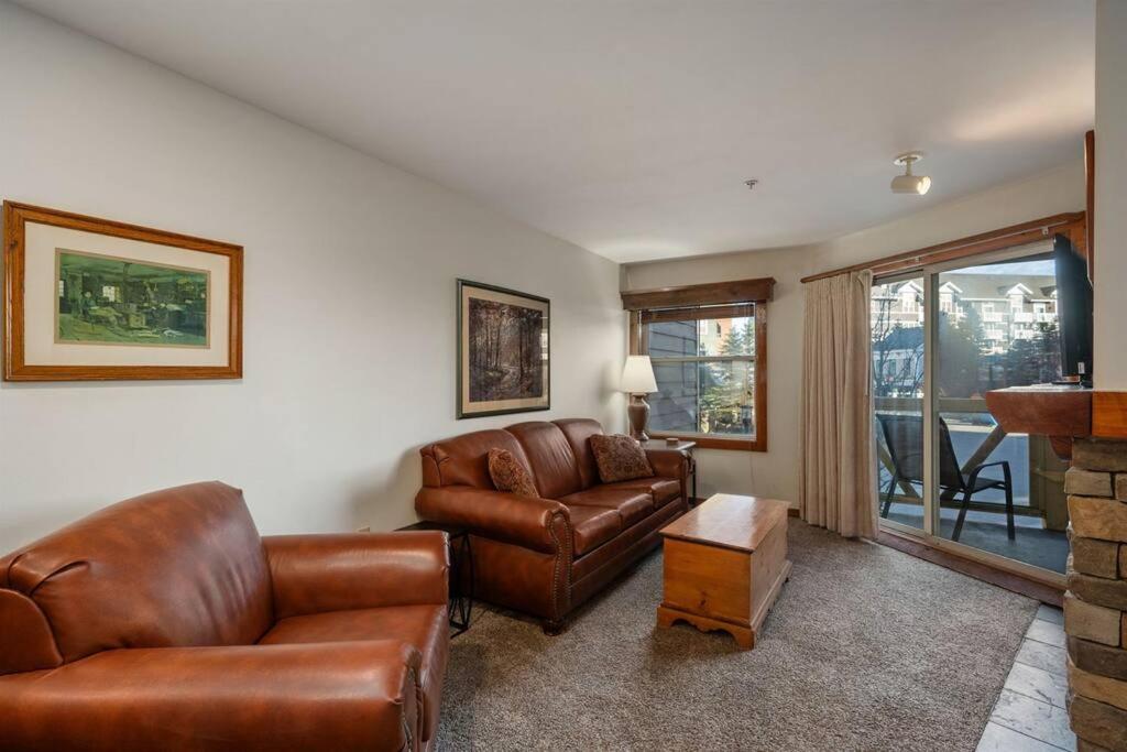 Ski-InOut Condo, Garage, Hot Tub, Snowshoe Resort view 3