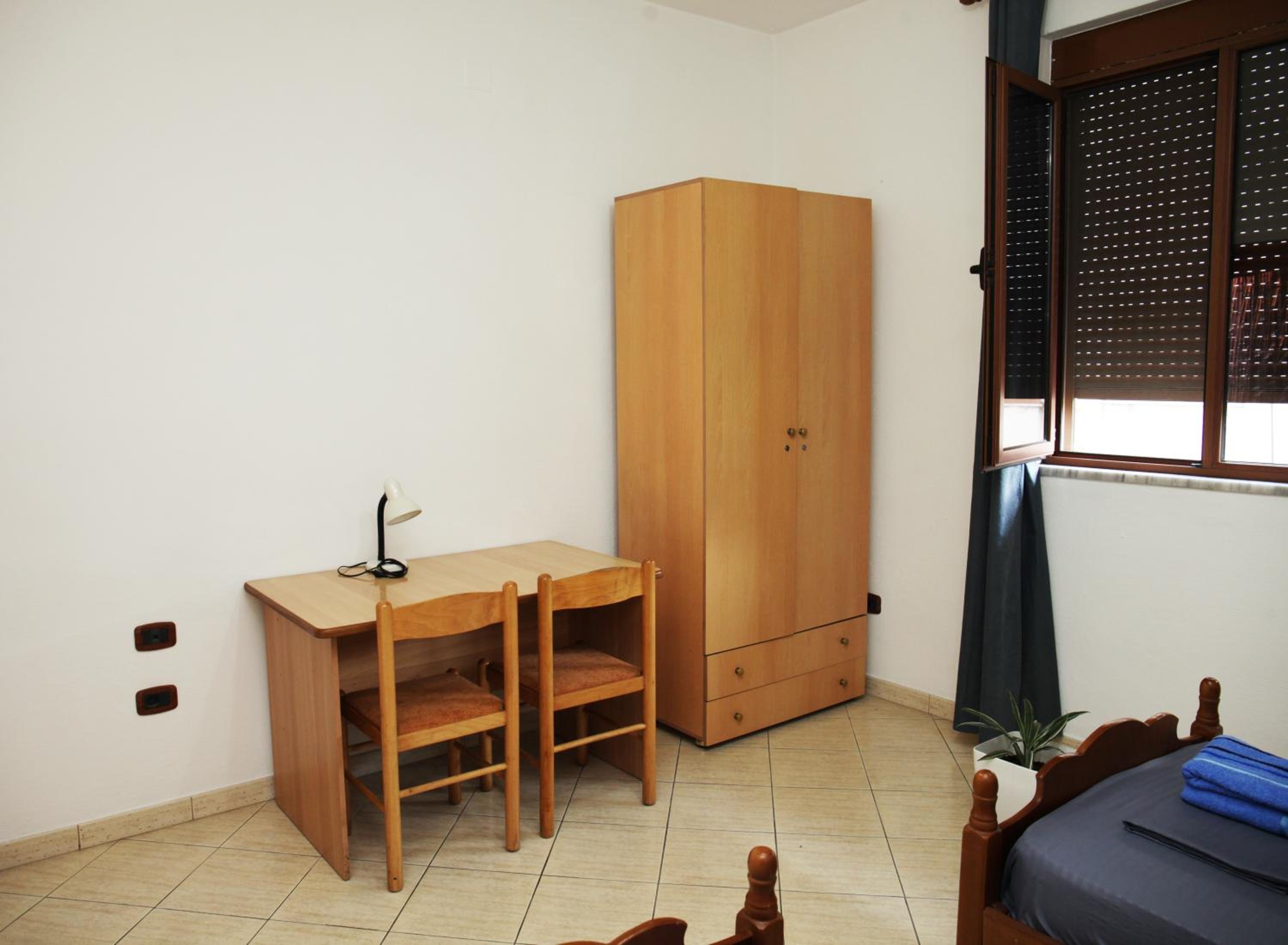 Sunny 2 BR Near City Center