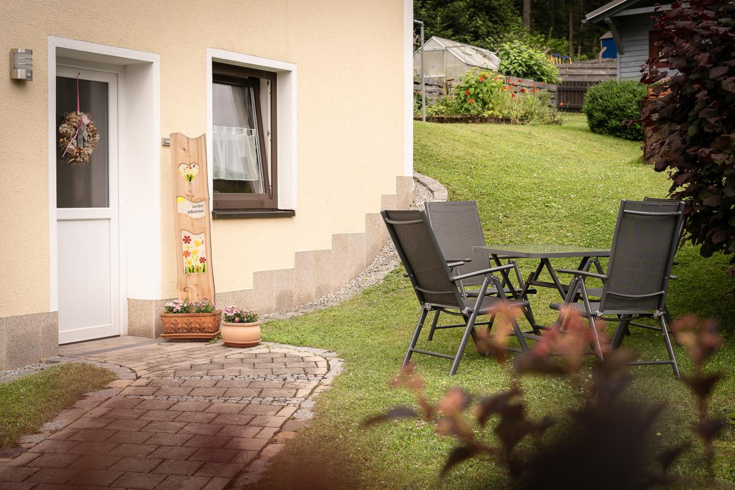 Buchen Blick - Ruhige moderne Ferienwohnung 82qm.