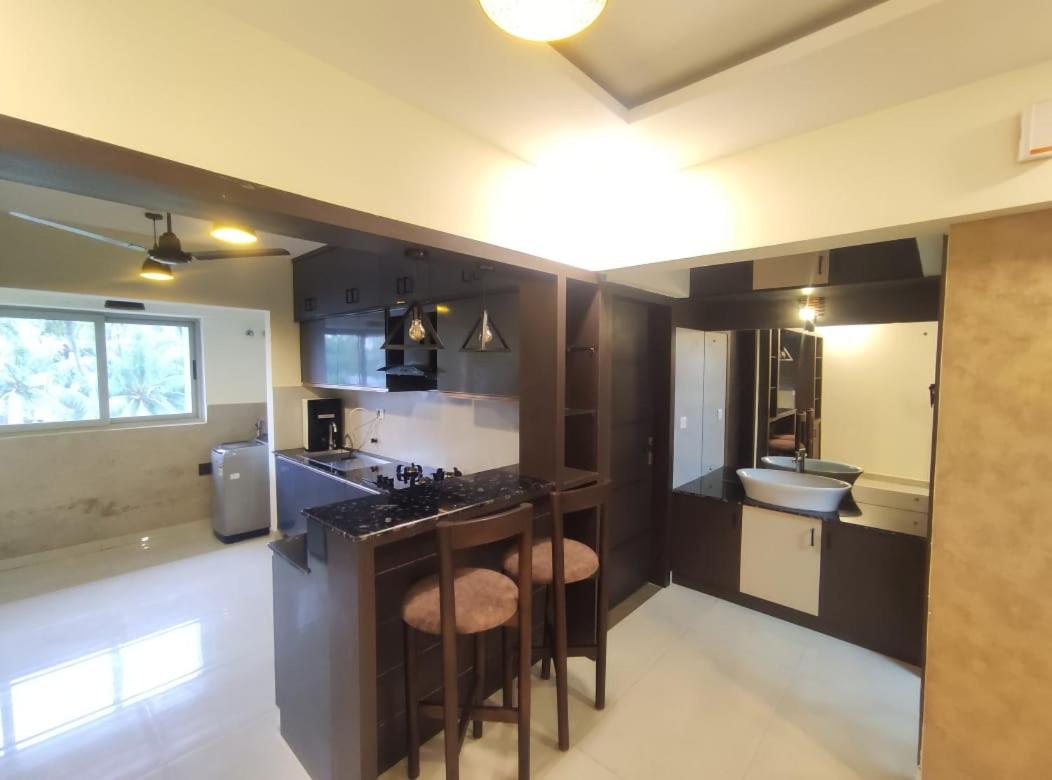 3BR SilverSquare Fully Furnished AC Flat near Lisie Hospital view 3