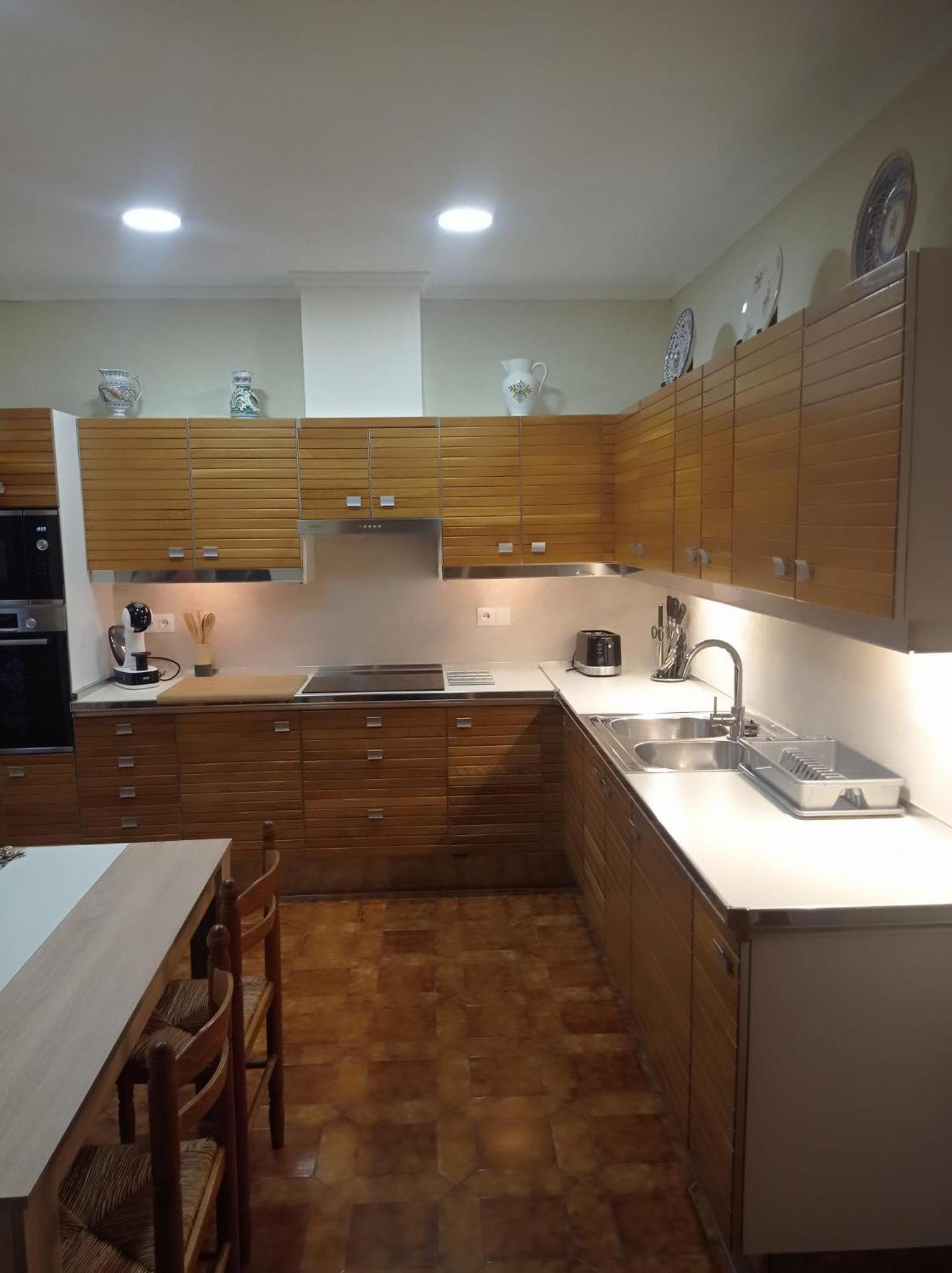 A R Benjamín view 4