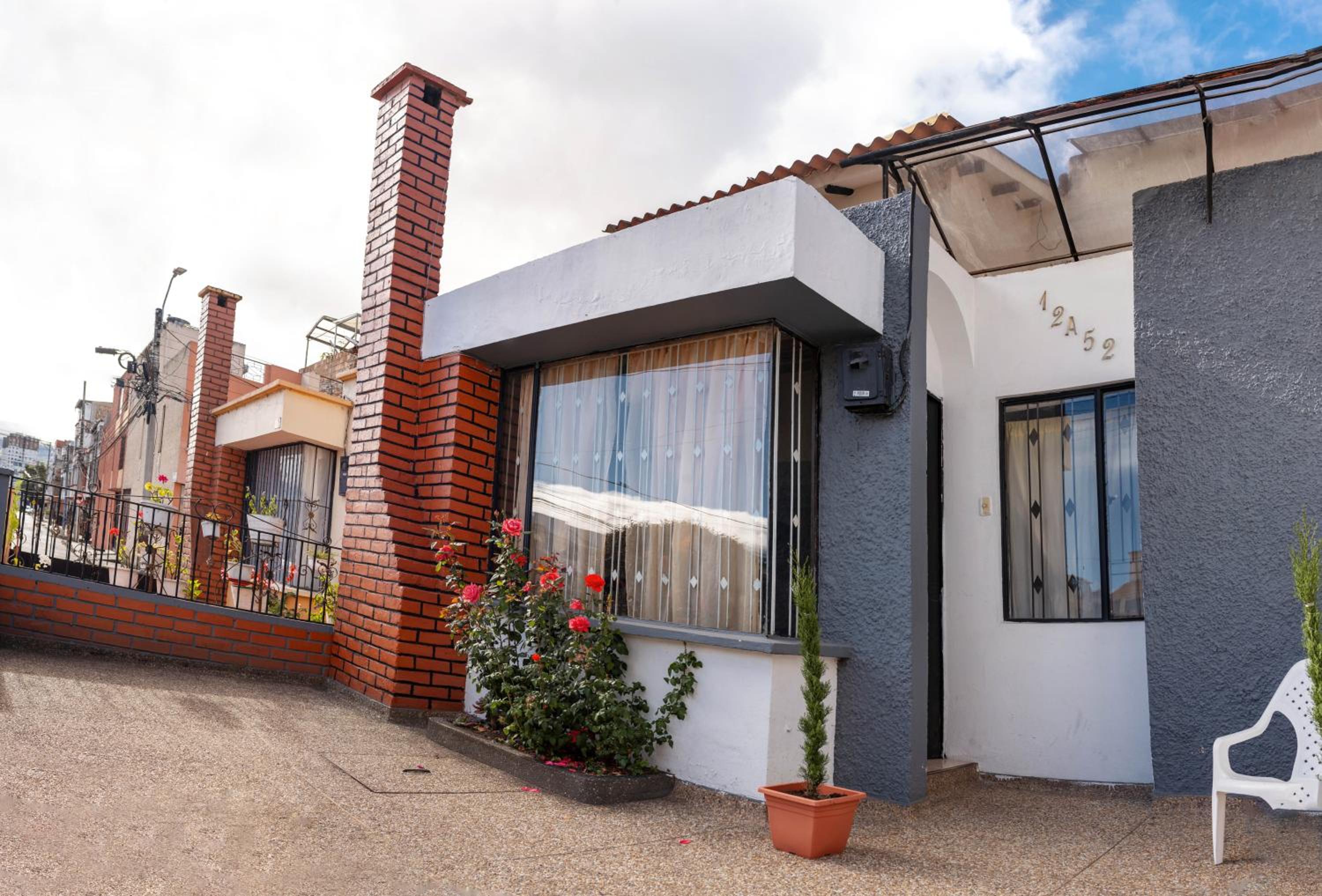 Casa con ambiente familiar, amplia, en excelente ubicación