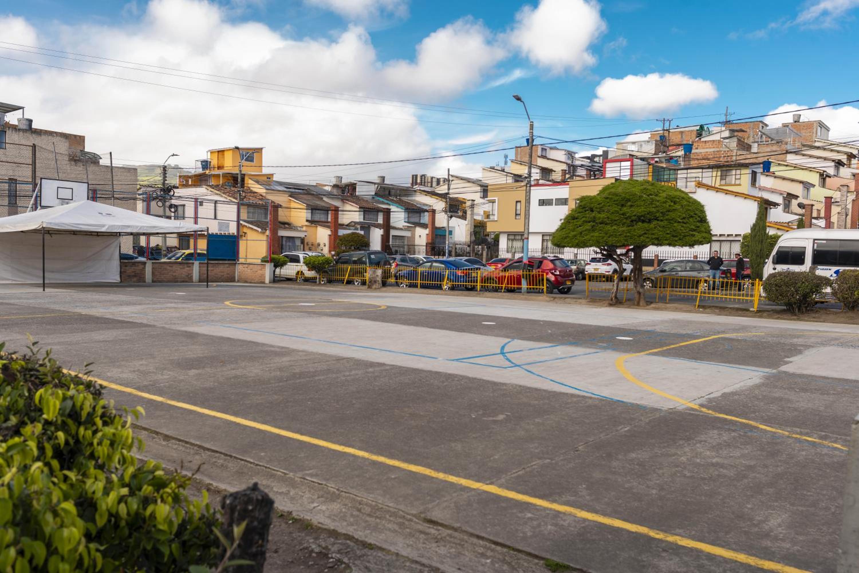Casa con ambiente familiar, amplia, en excelente ubicación