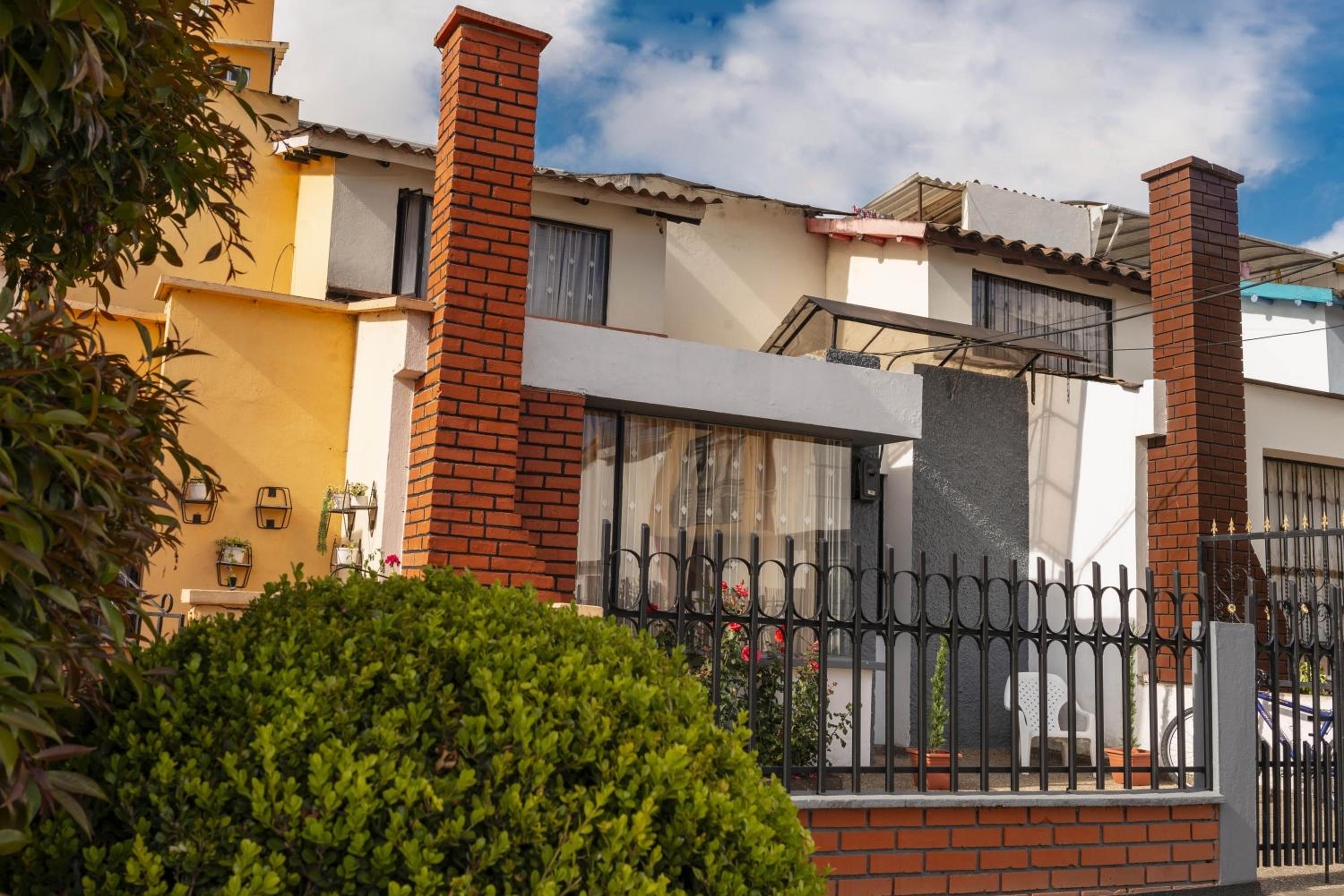 Casa con ambiente familiar, amplia, en excelente ubicación