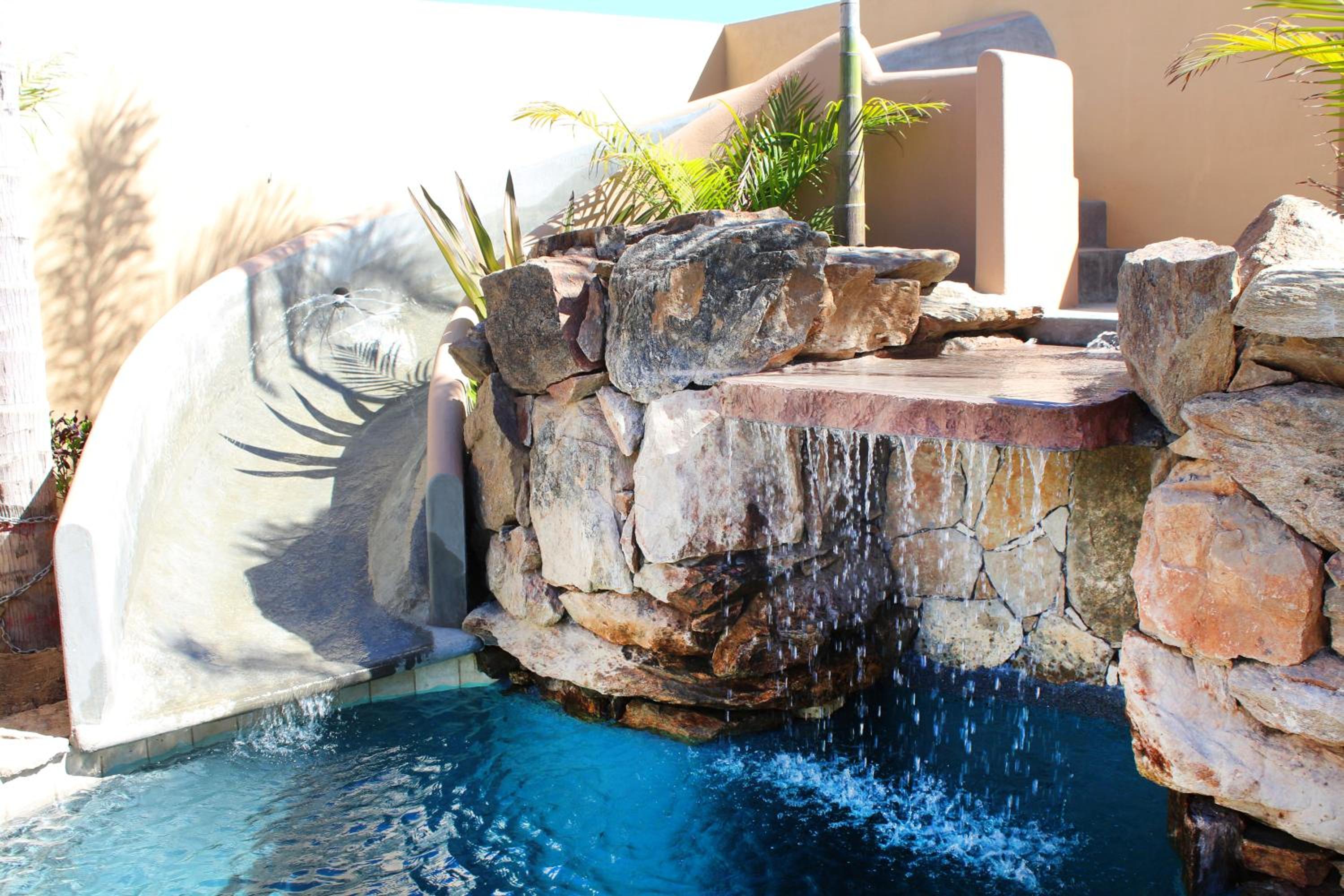 Cerritos Beach Inn