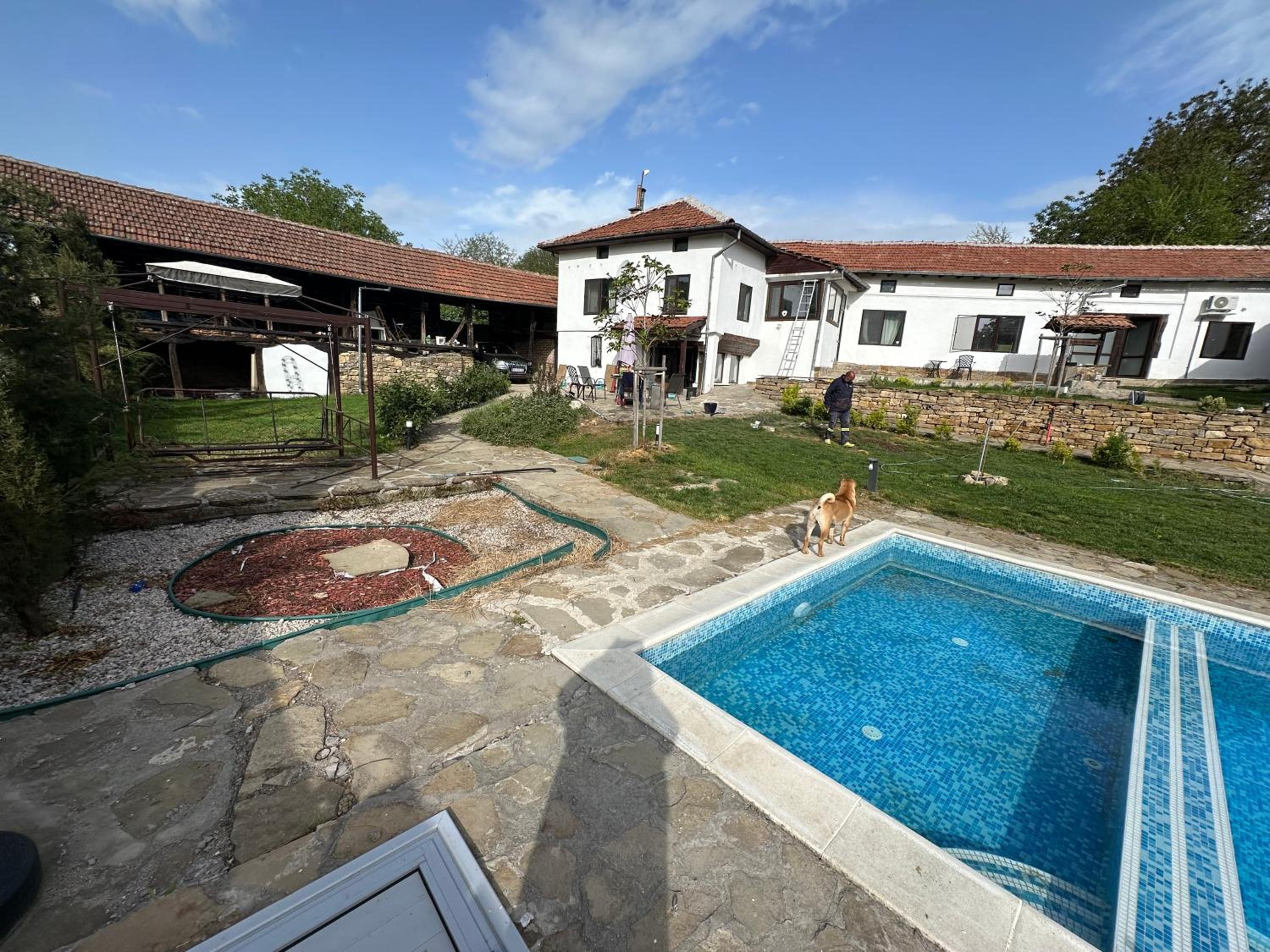 Chez le Colonel Pool House
