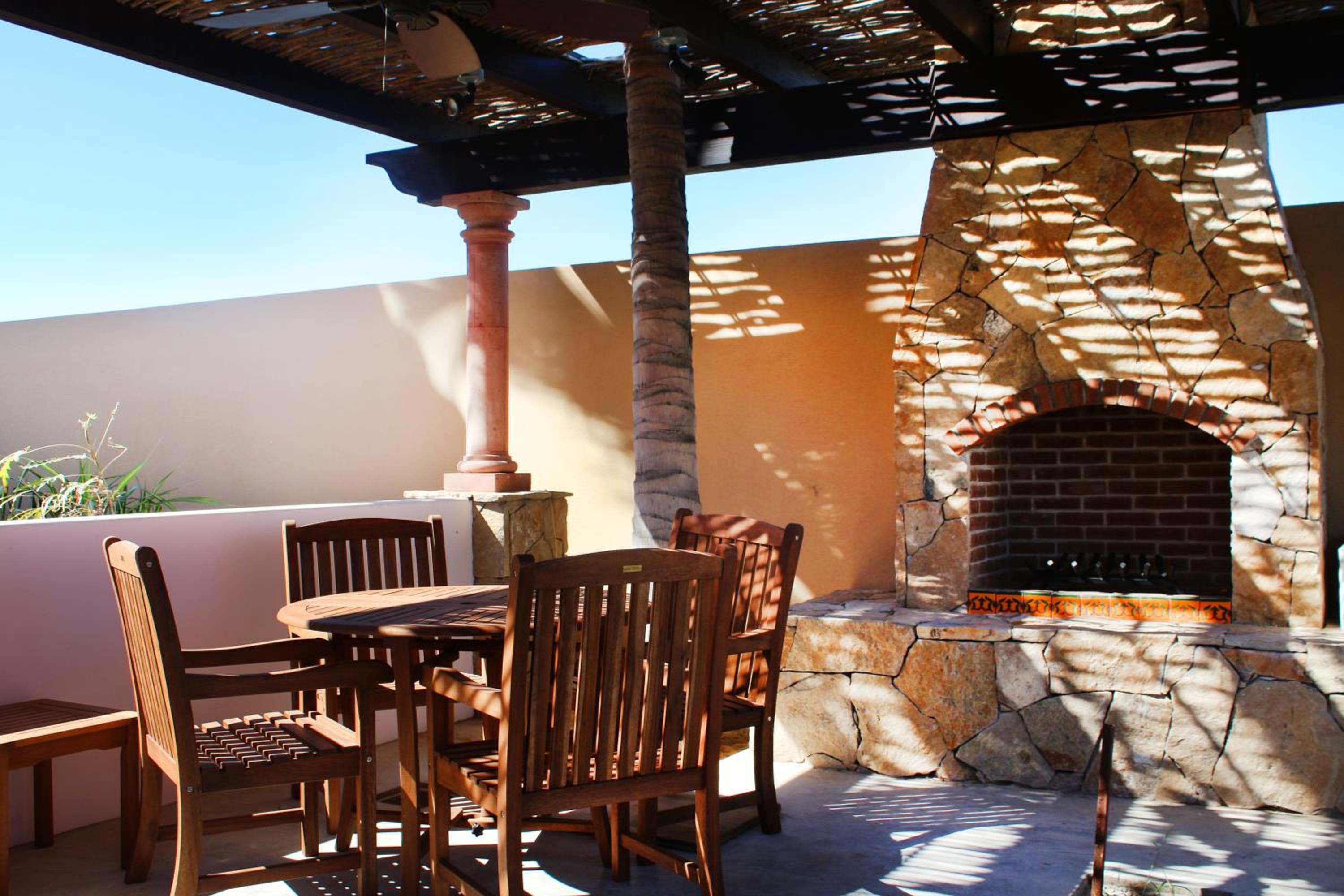 Cerritos Beach Inn