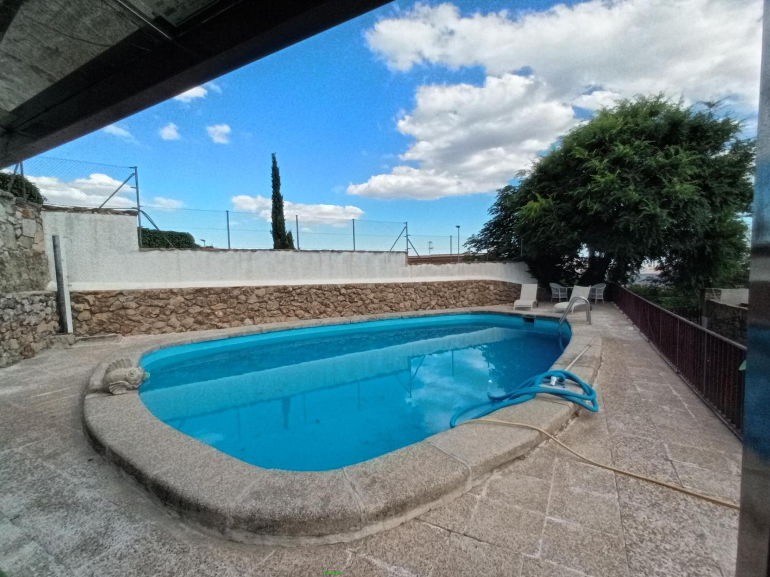 Chalet de Montaña Denubeanube con Piscina y Vistas