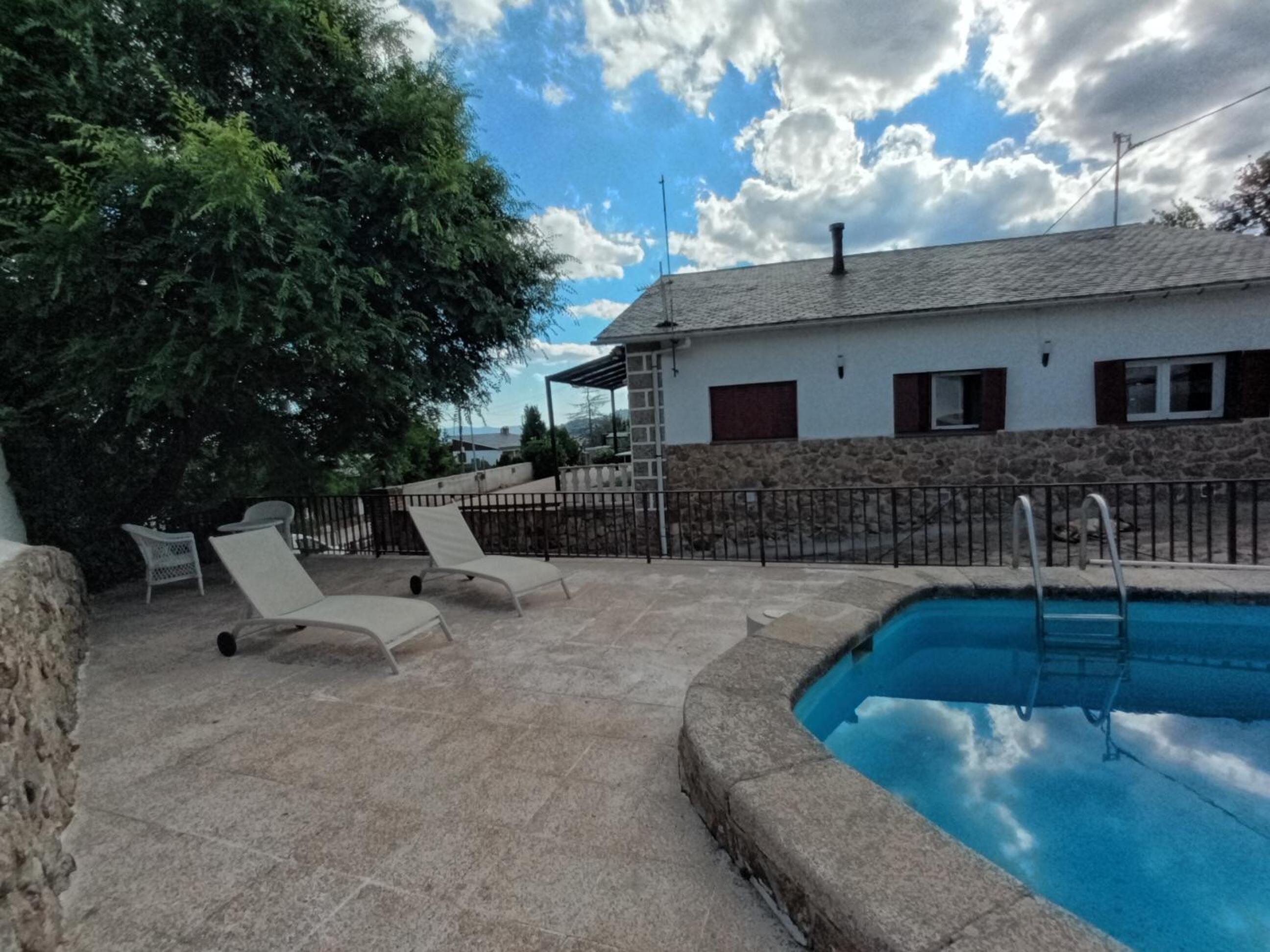 Chalet de Montaña Denubeanube con Piscina y Vistas
