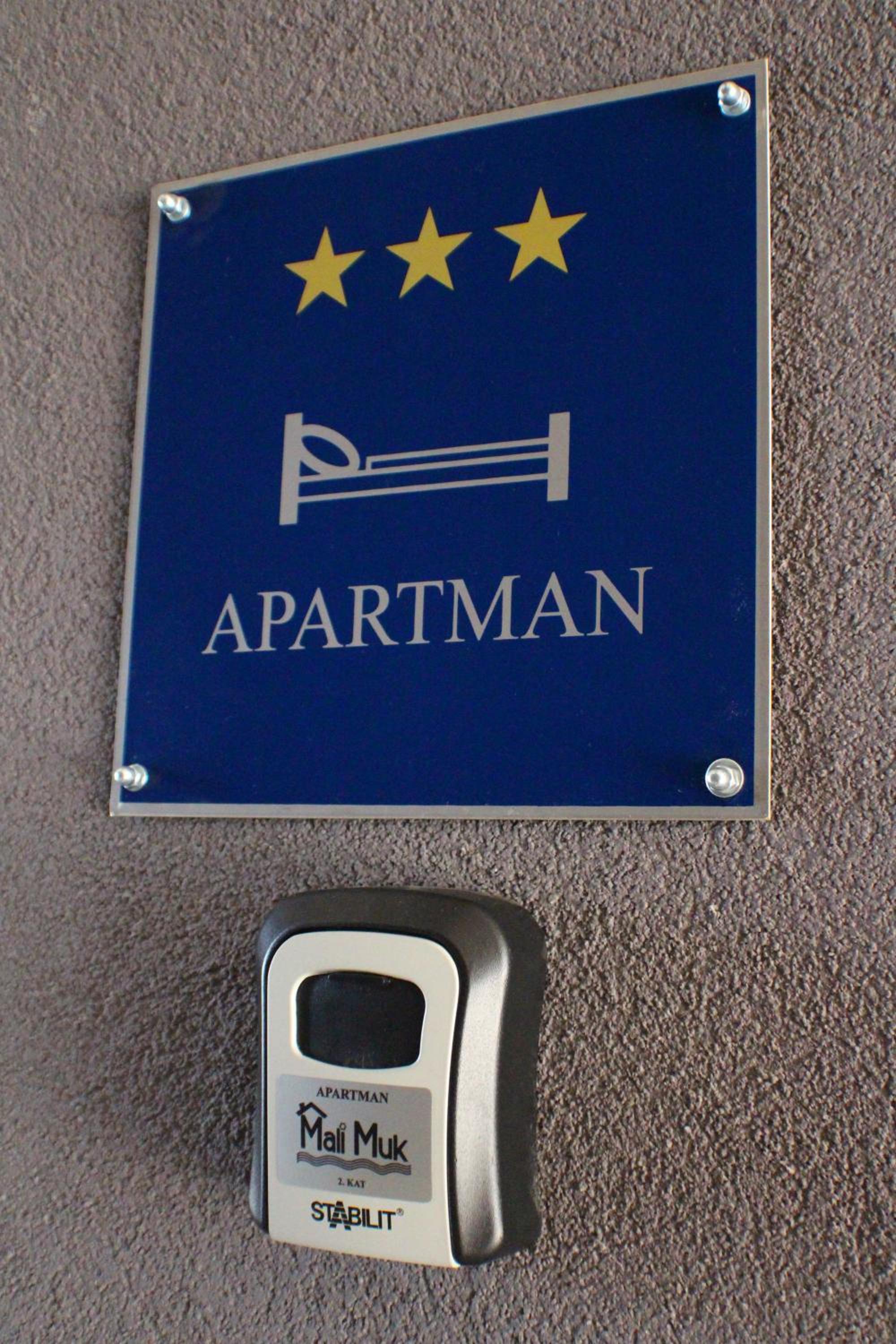 Apartman Mali Muk, self check- in view 5